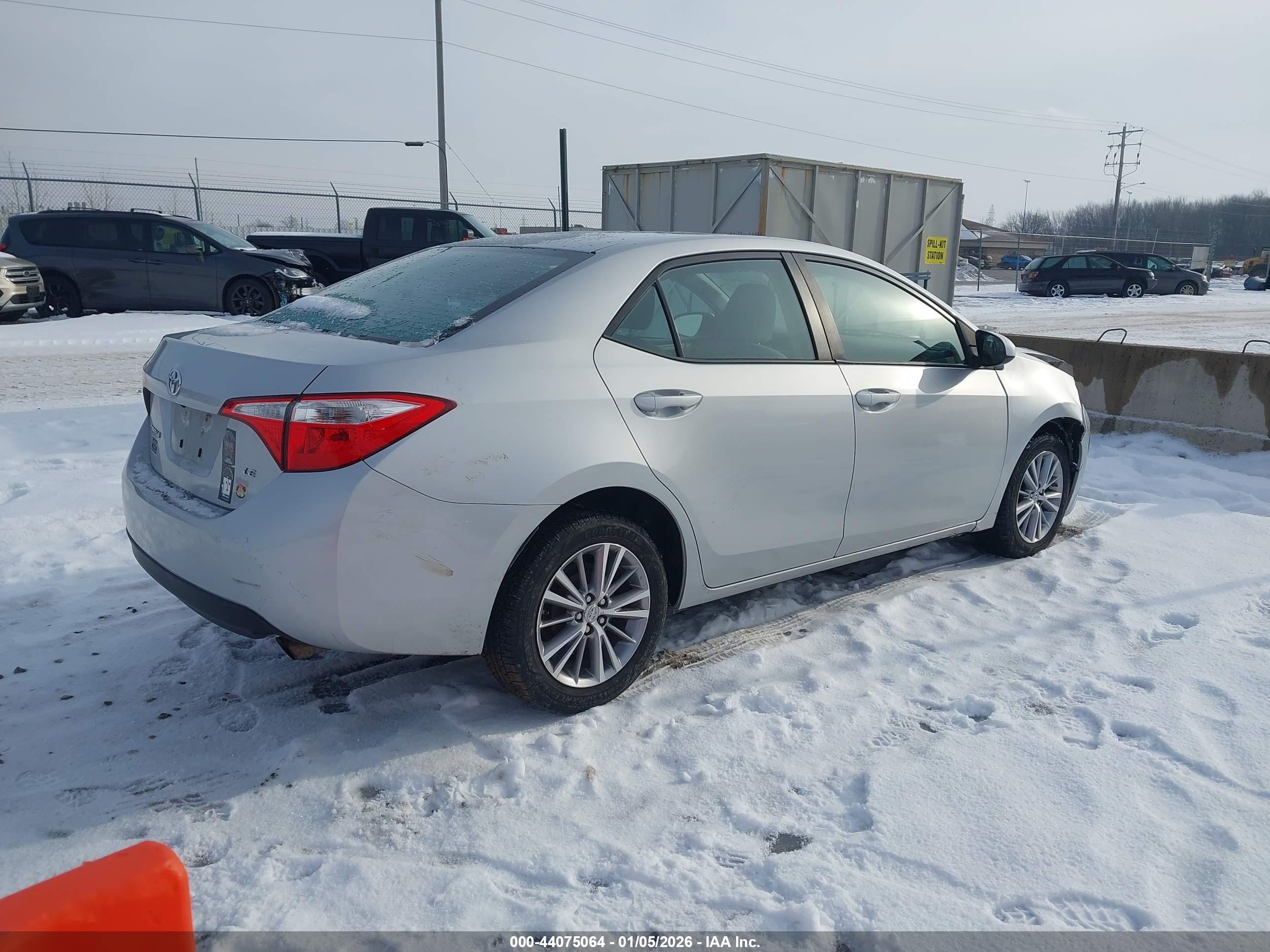 TOYOTA COROLLA image 4