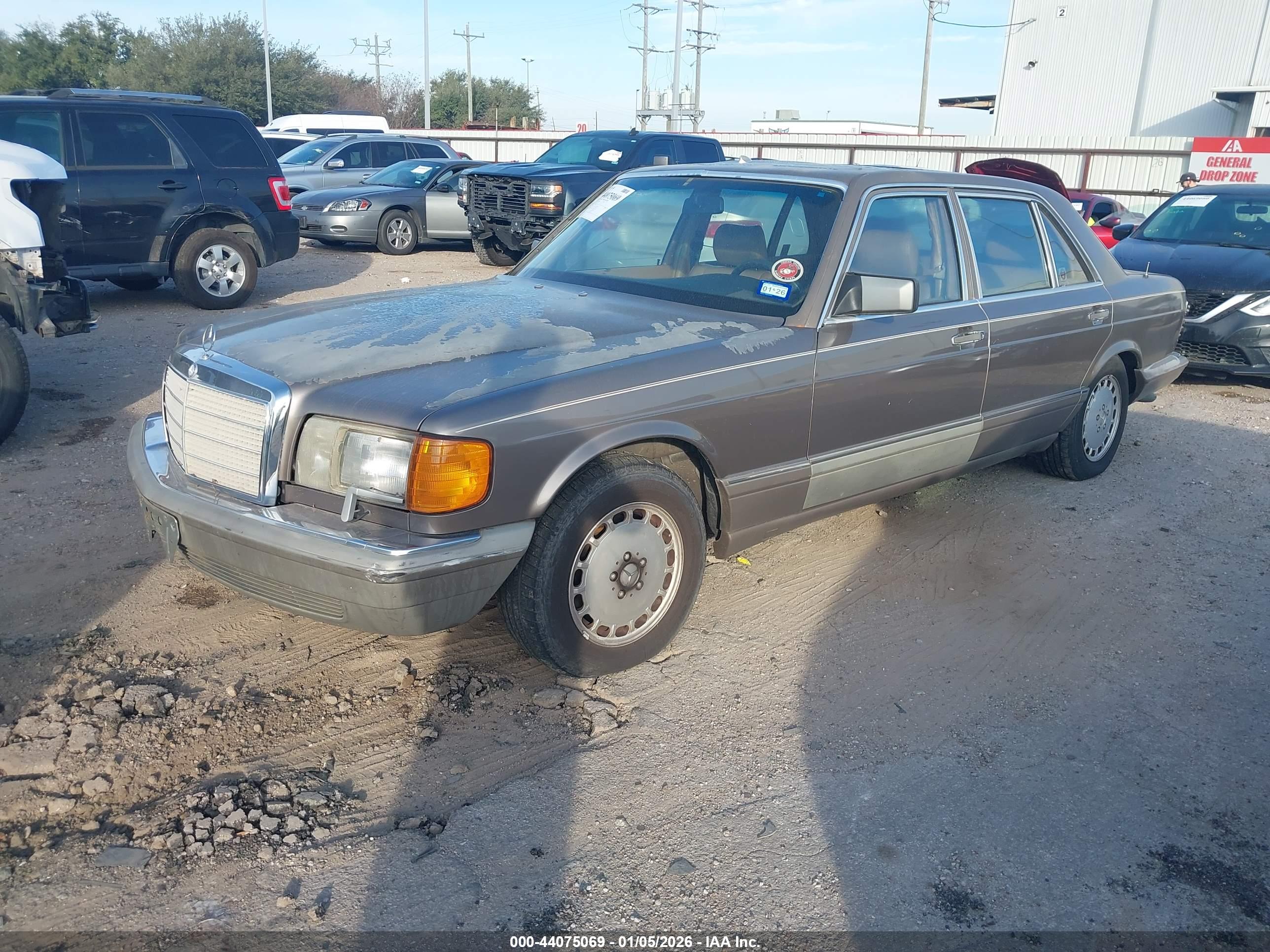 MERCEDES-BENZ 300 image 2