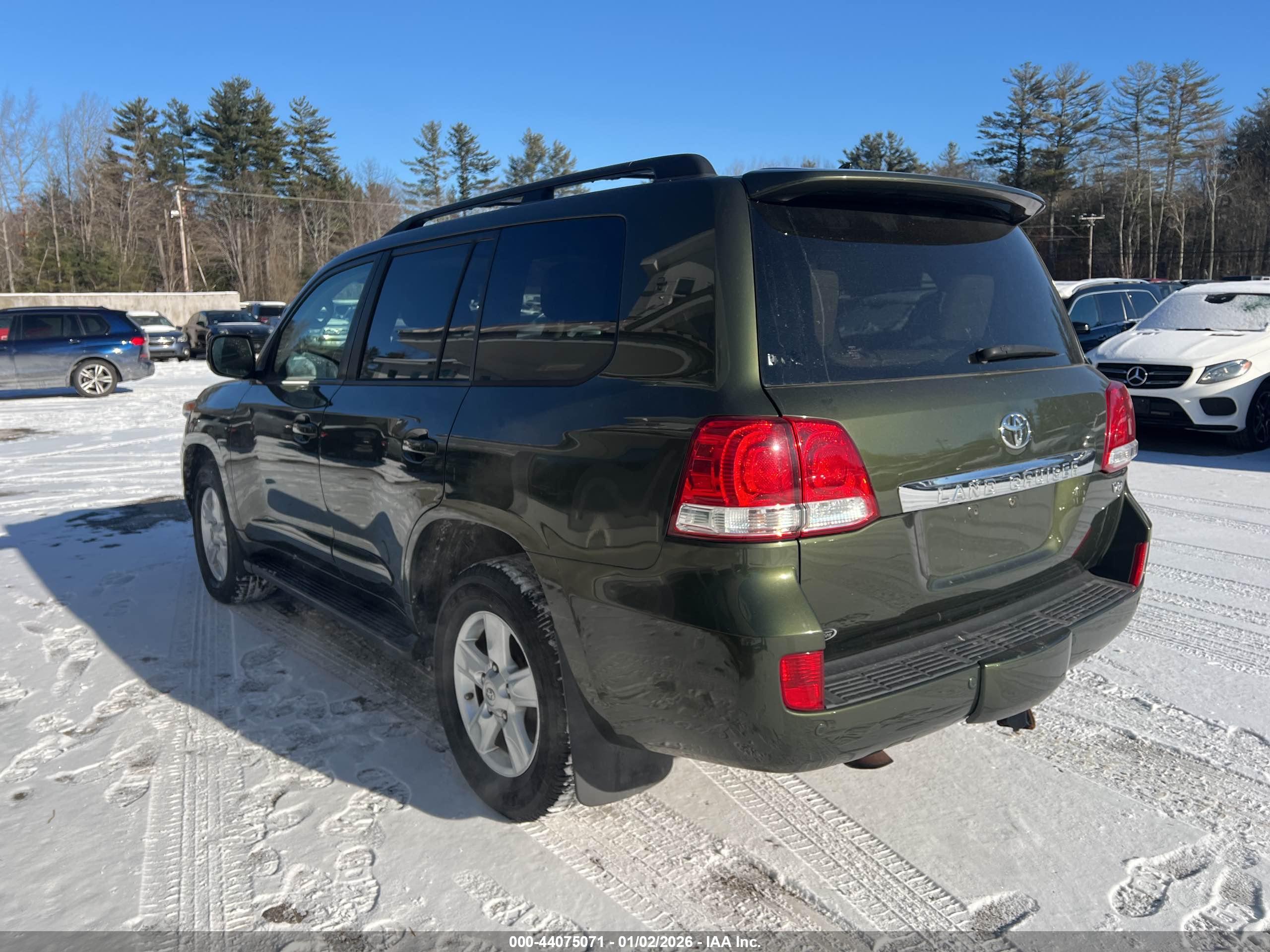 TOYOTA LAND image 3