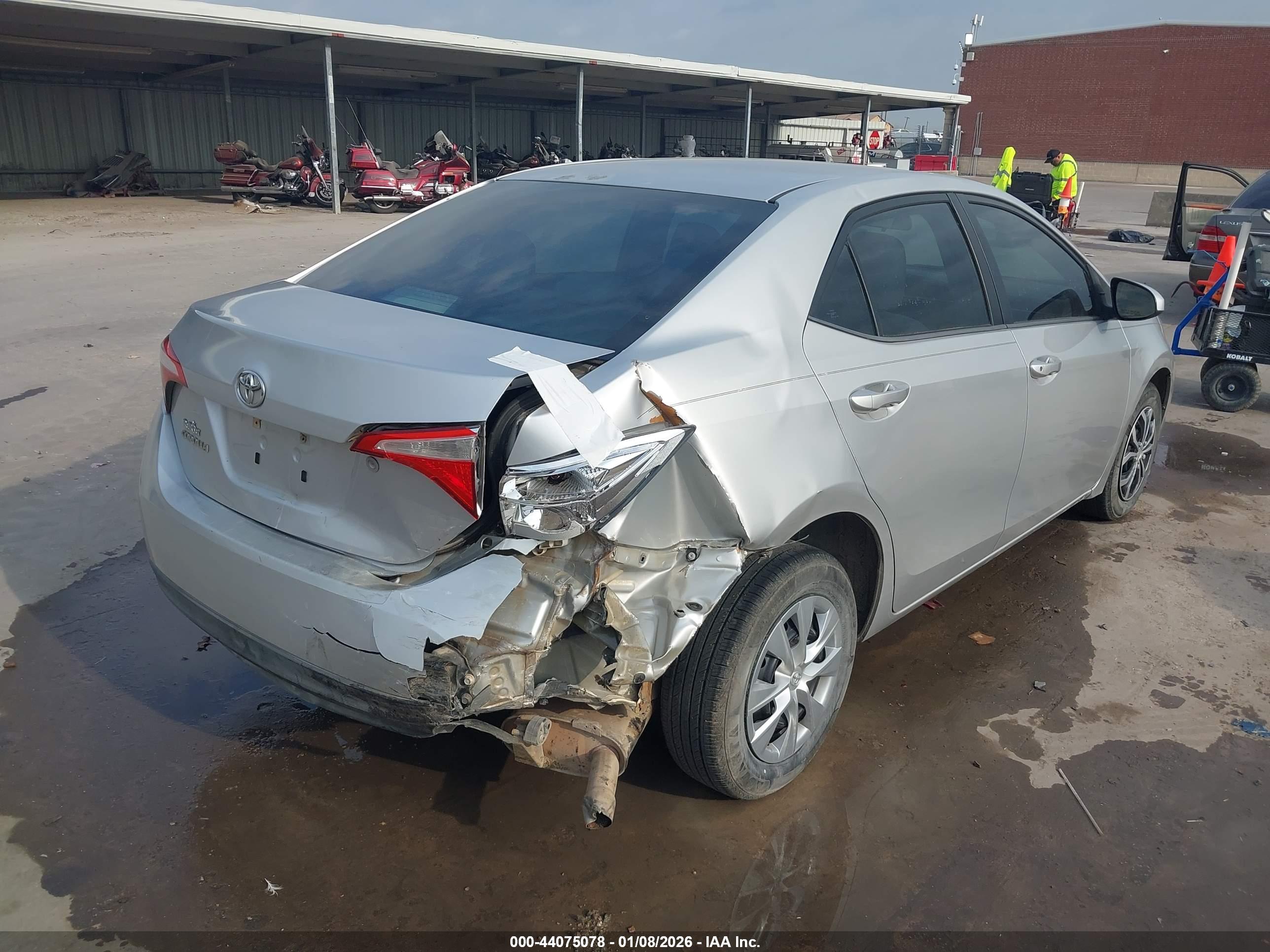 TOYOTA COROLLA image 4
