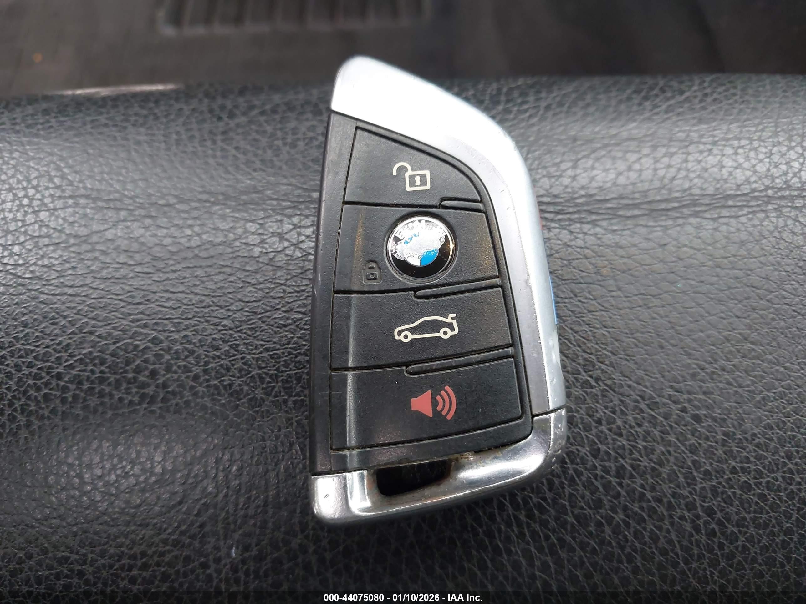 BMW X6 image 11