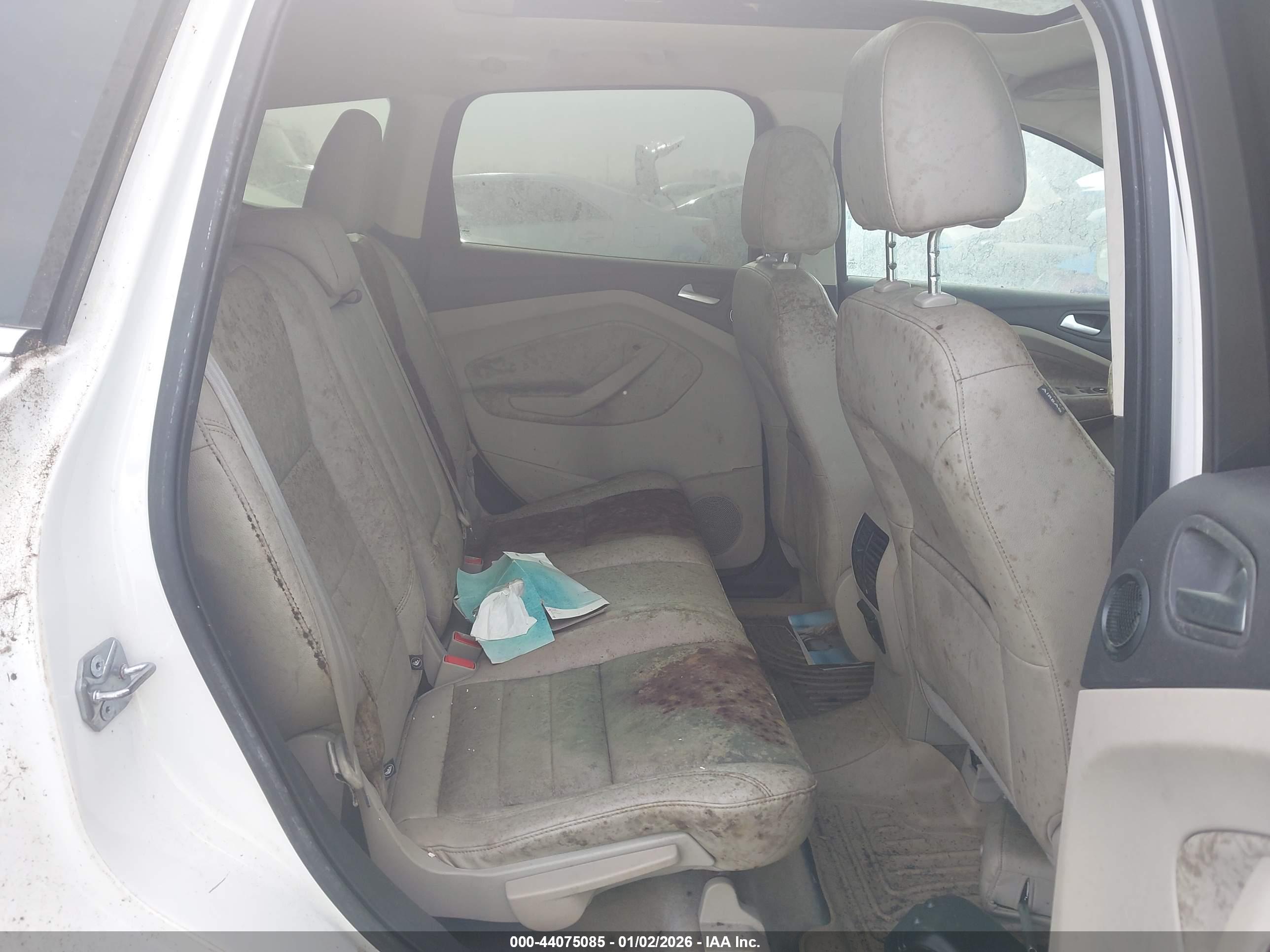 FORD ESCAPE image 8
