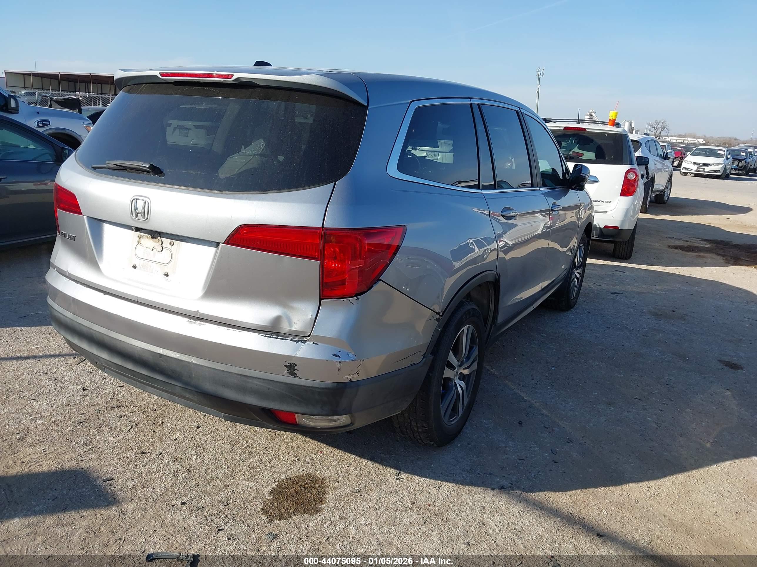 HONDA PILOT image 4