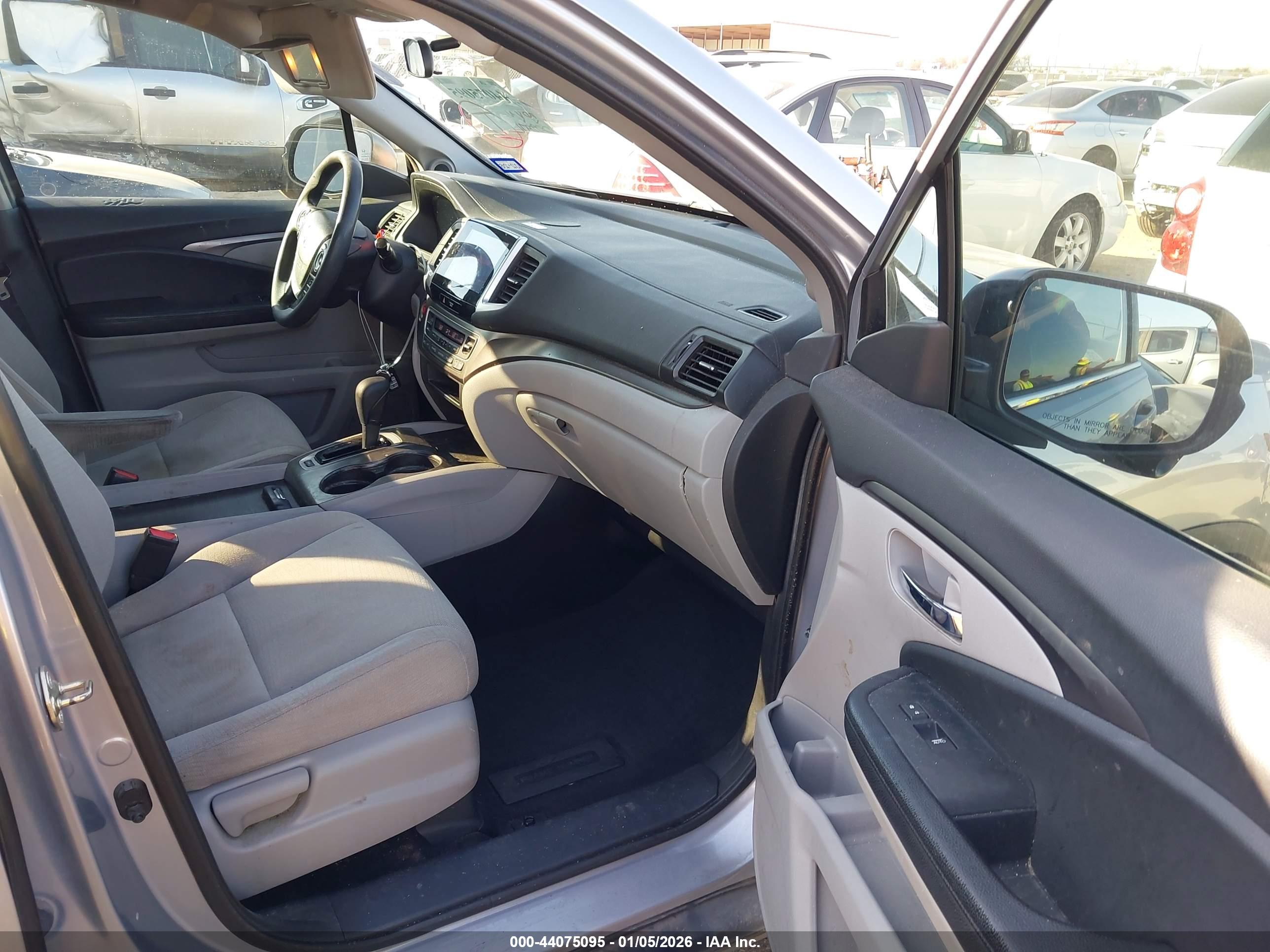 HONDA PILOT image 5