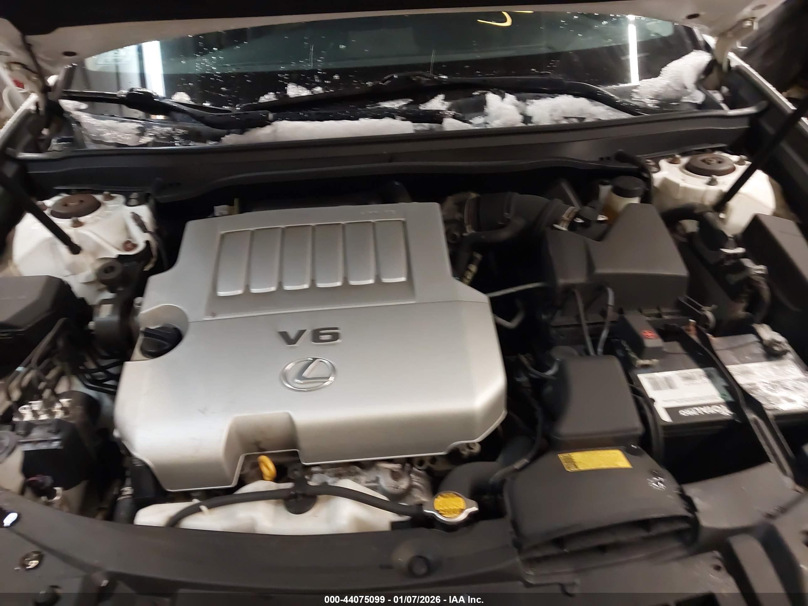LEXUS ES image 10