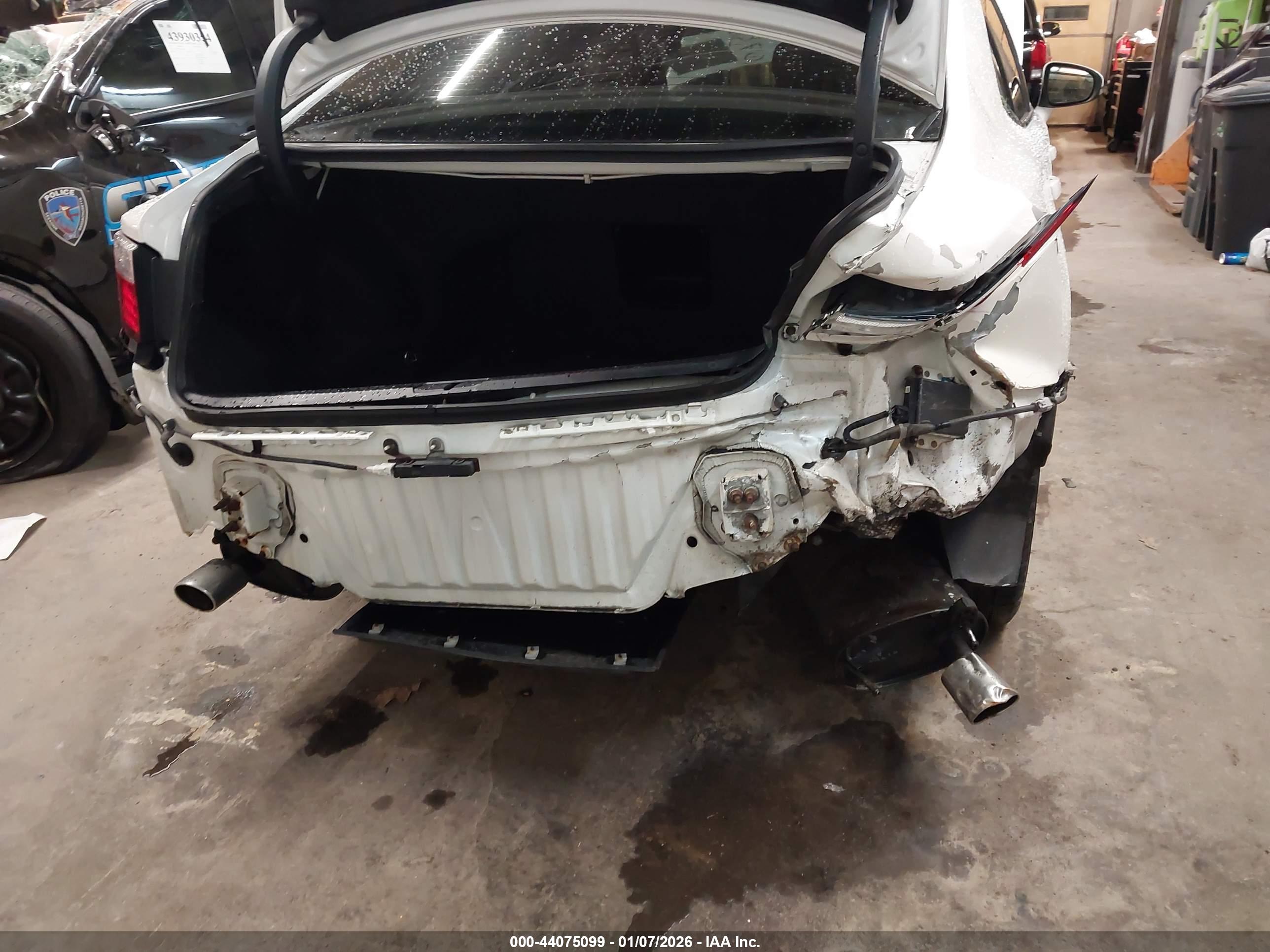 LEXUS ES image 6