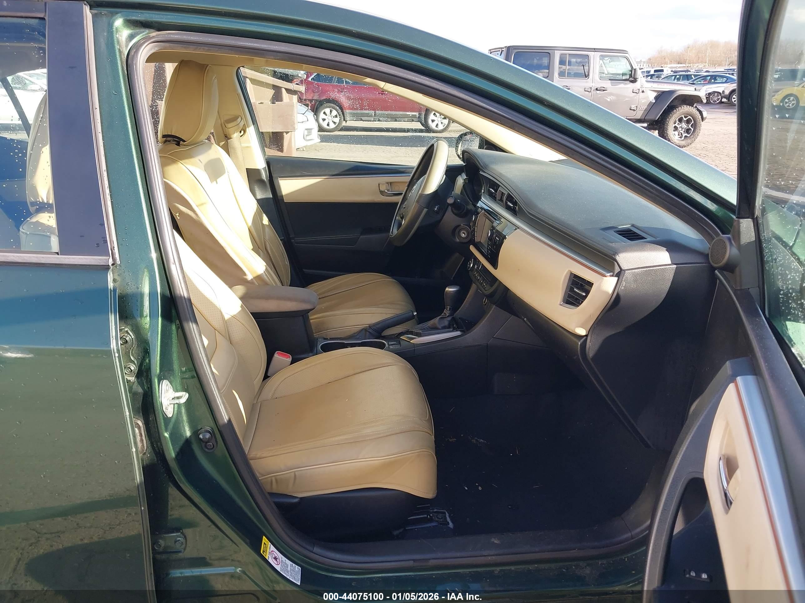 TOYOTA COROLLA image 5