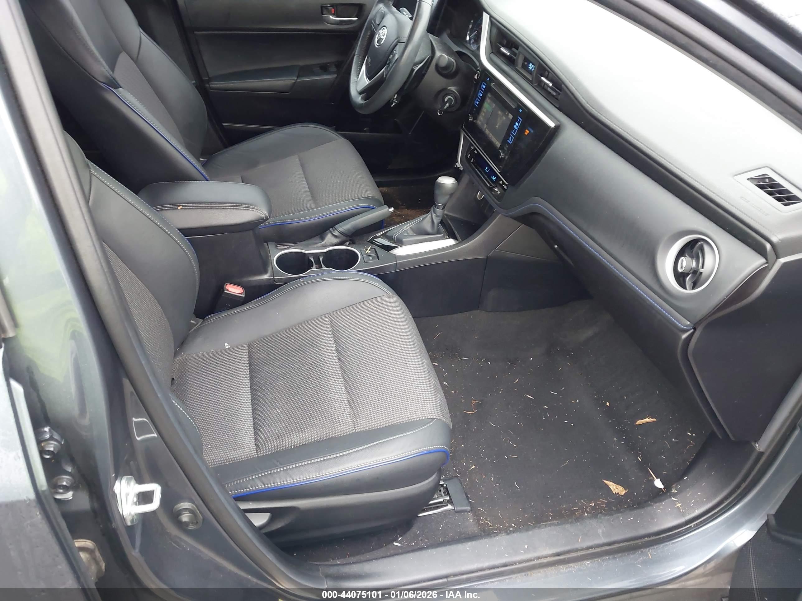 TOYOTA COROLLA image 5
