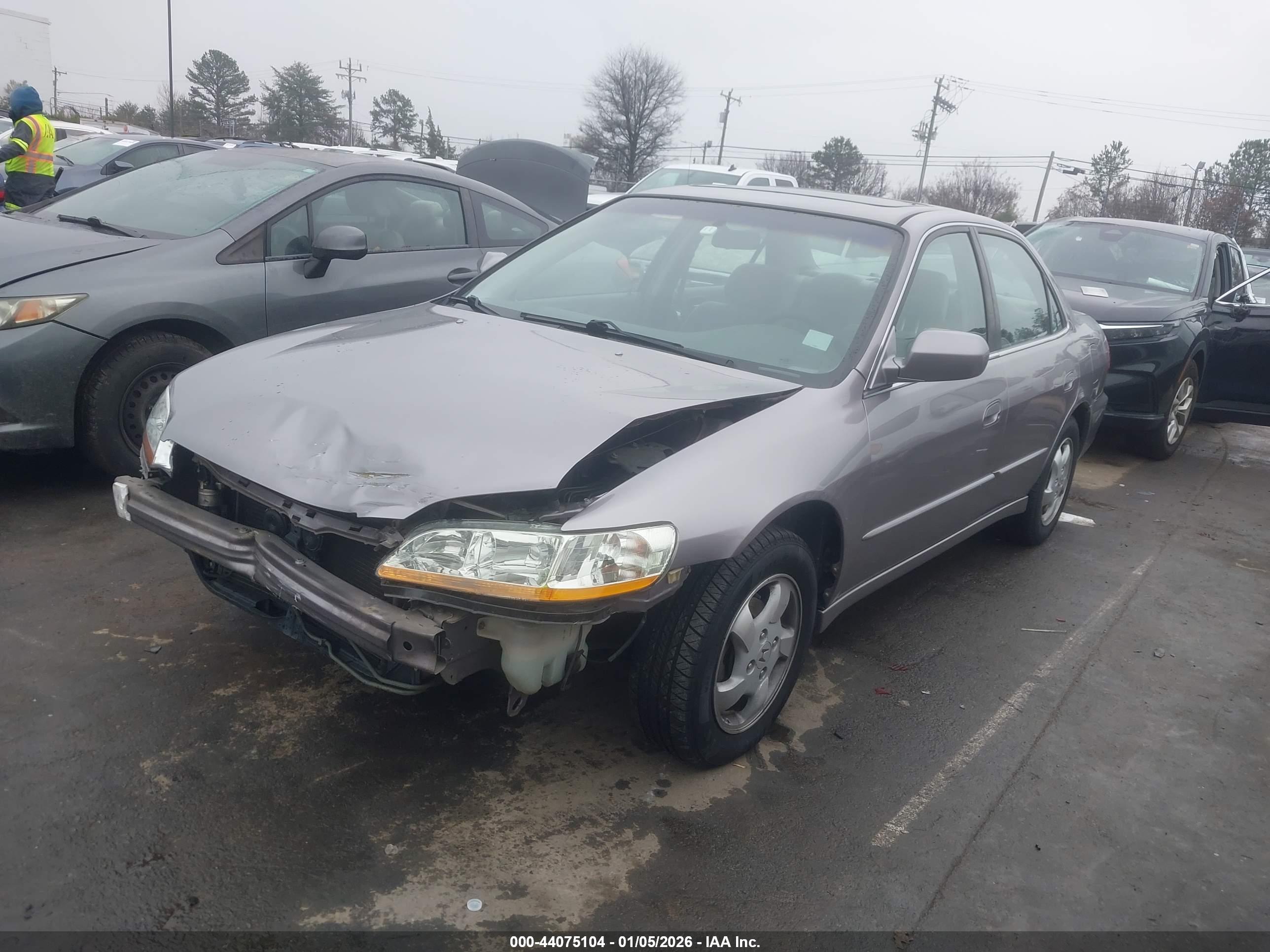 HONDA ACCORD image 2