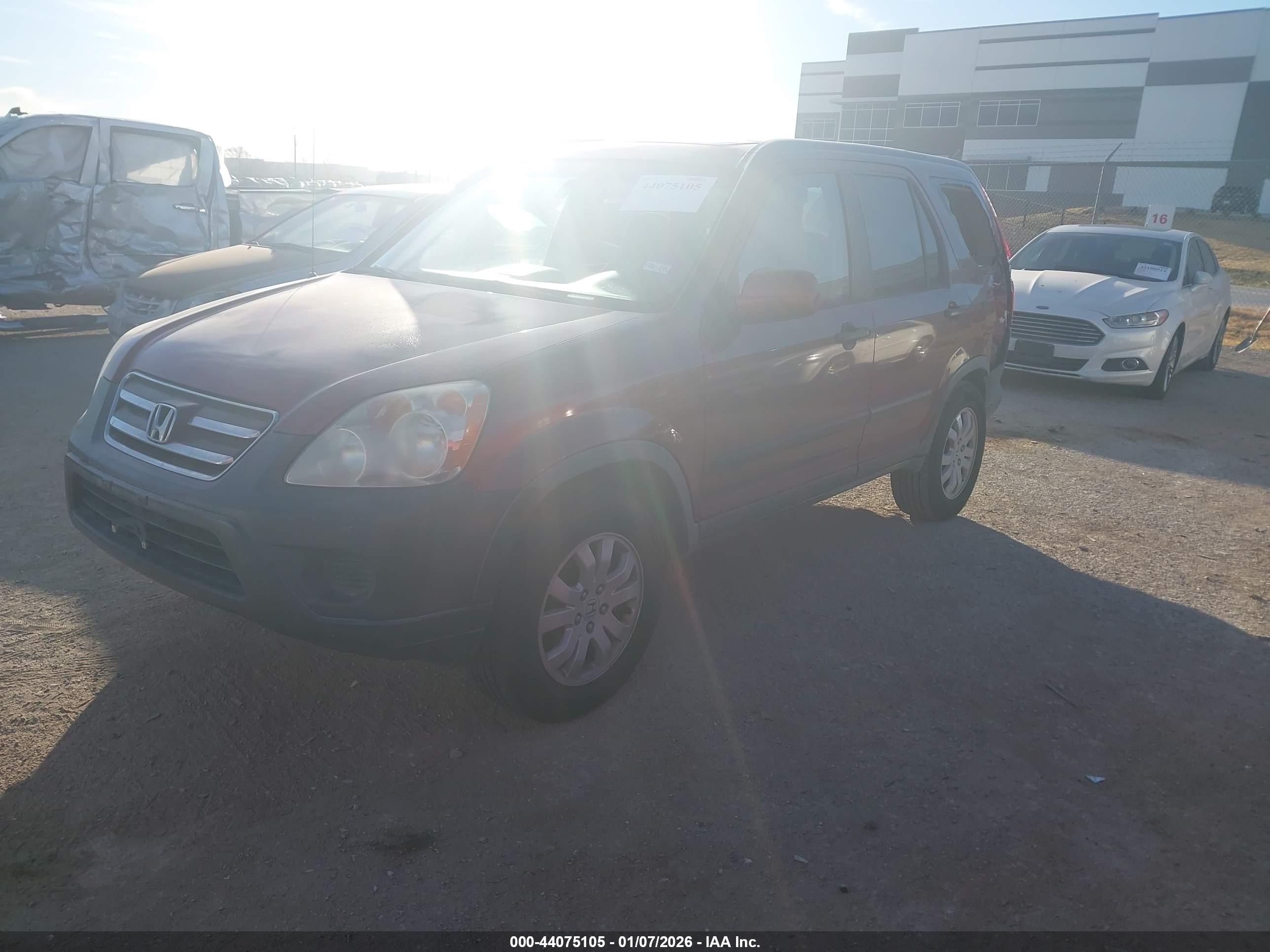 HONDA CR-V image 2