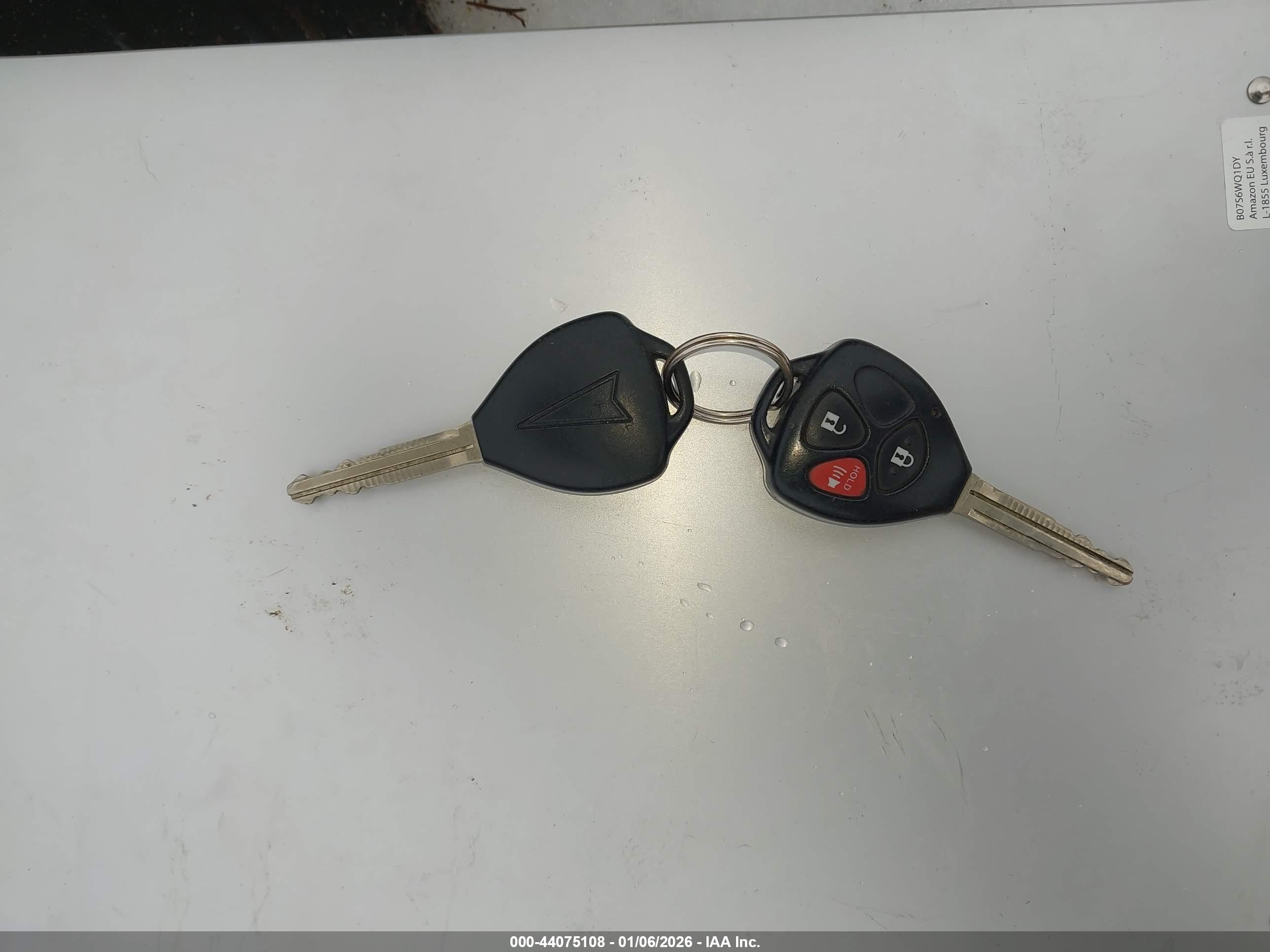 PONTIAC VIBE image 11