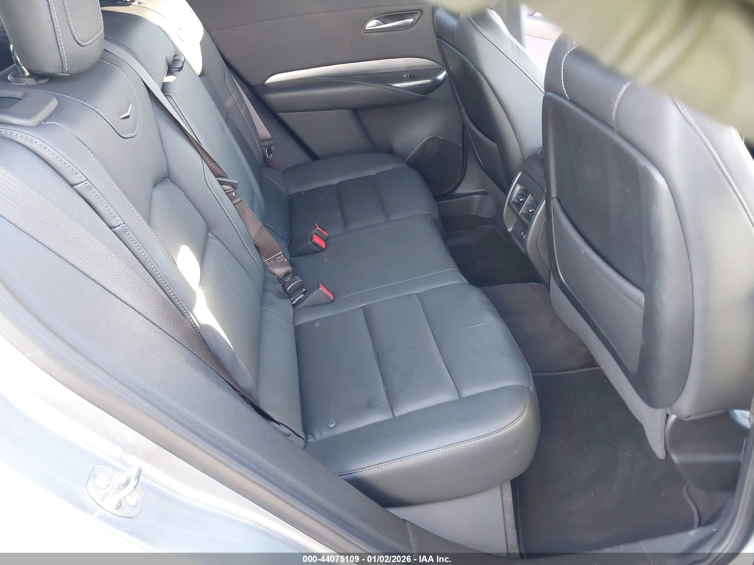 CADILLAC XT4 image 8