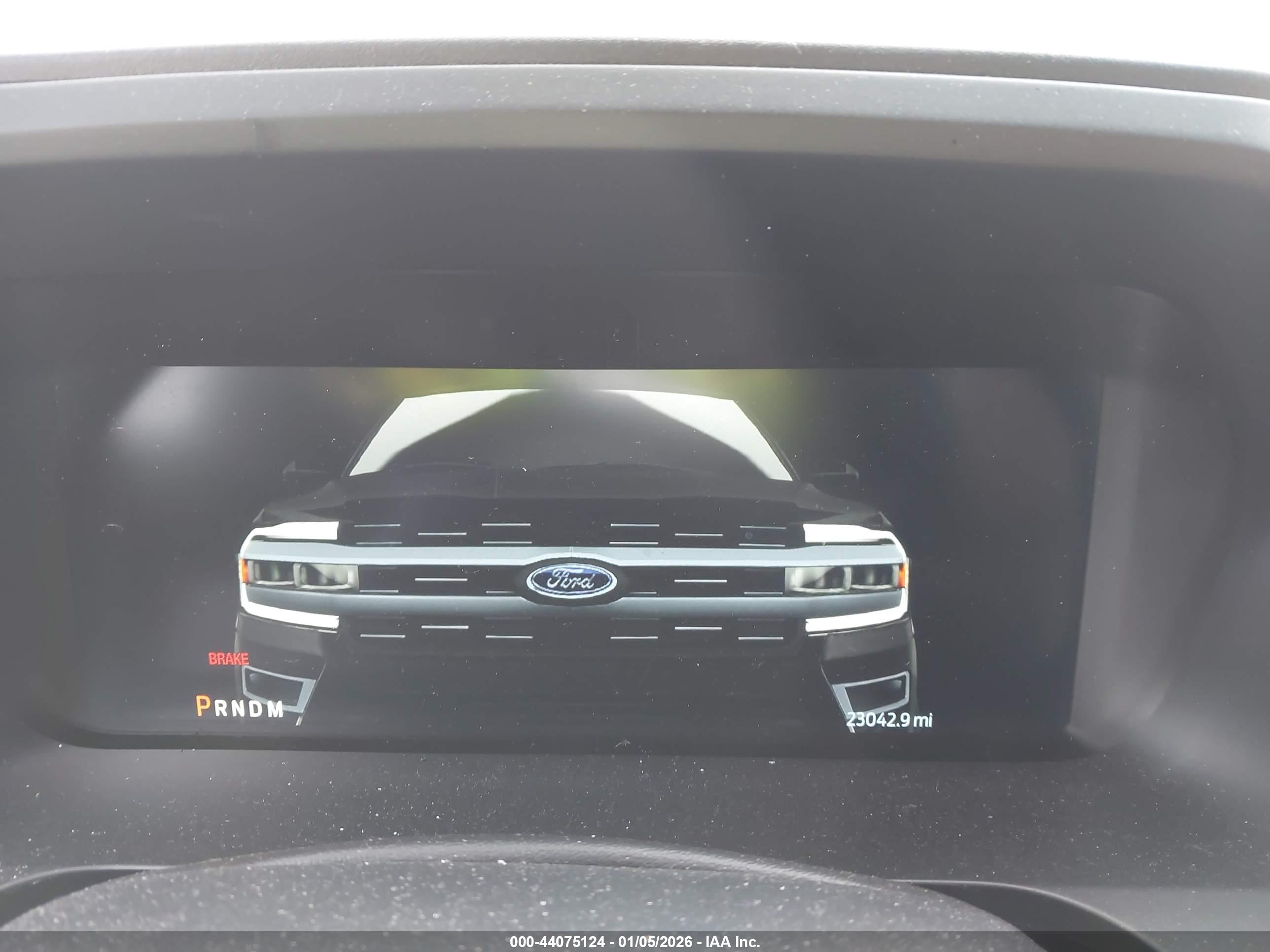 FORD EXPEDITION image 7