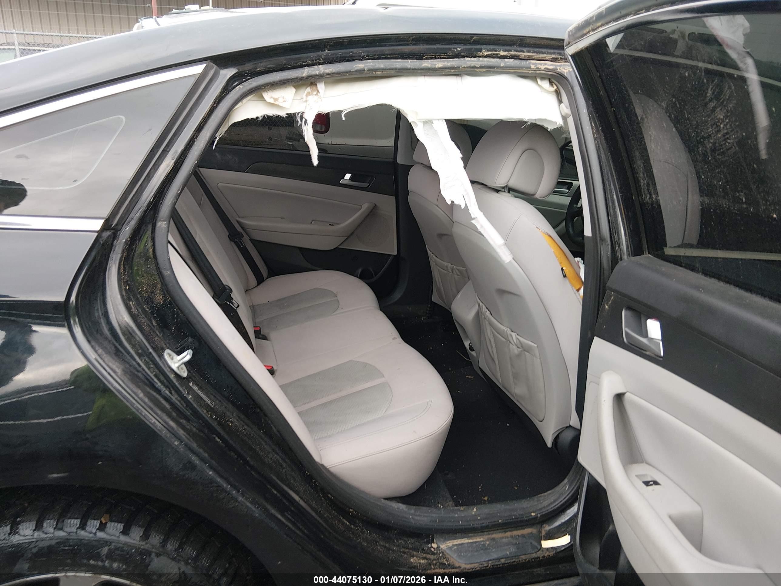 HYUNDAI SONATA image 8