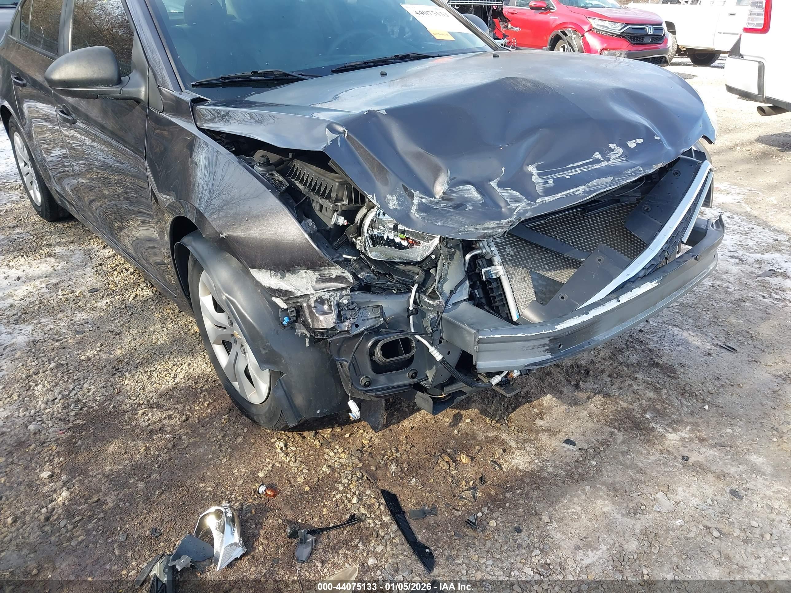 CHEVROLET CRUZE image 6