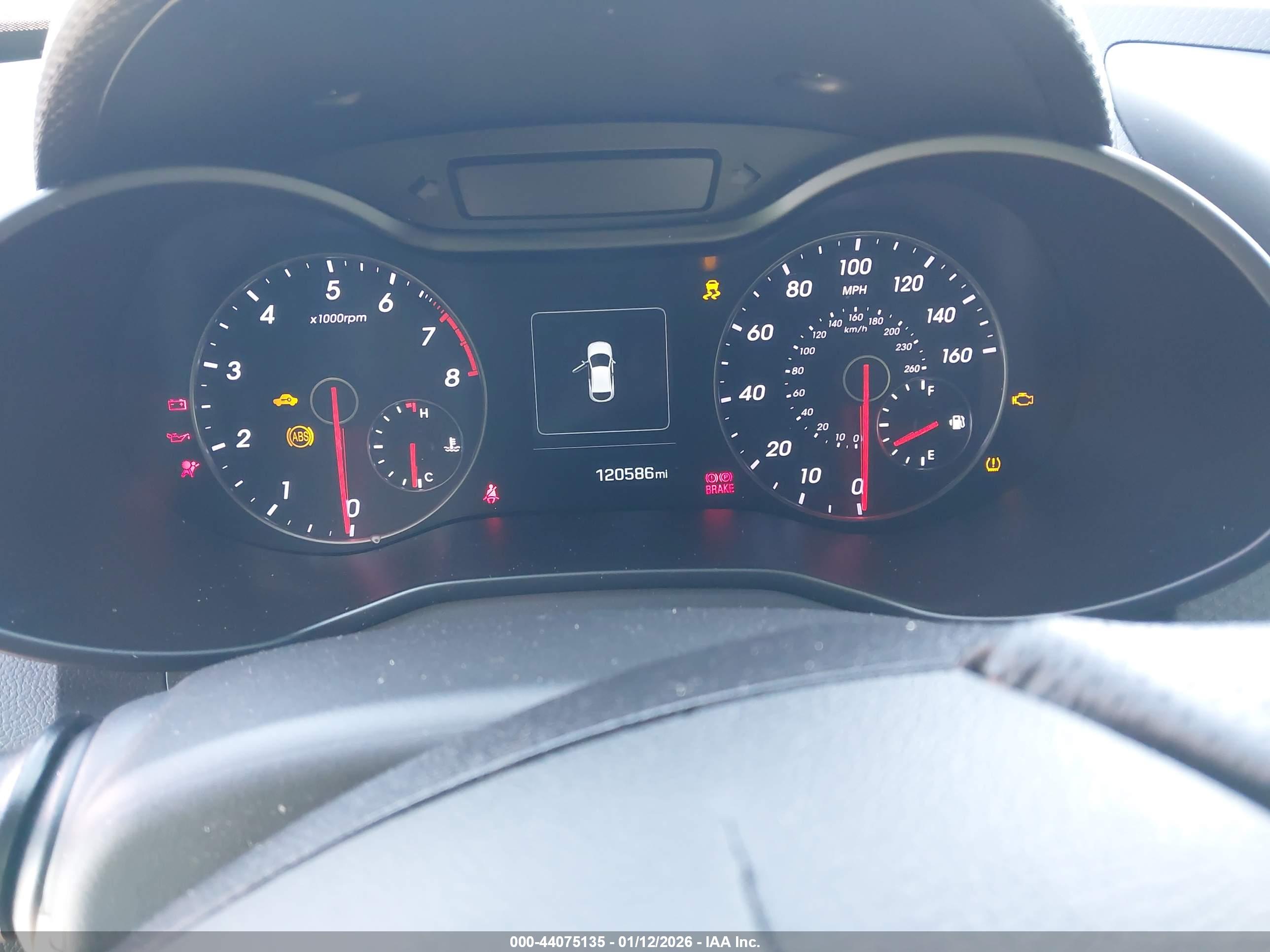 HYUNDAI VELOSTER image 7