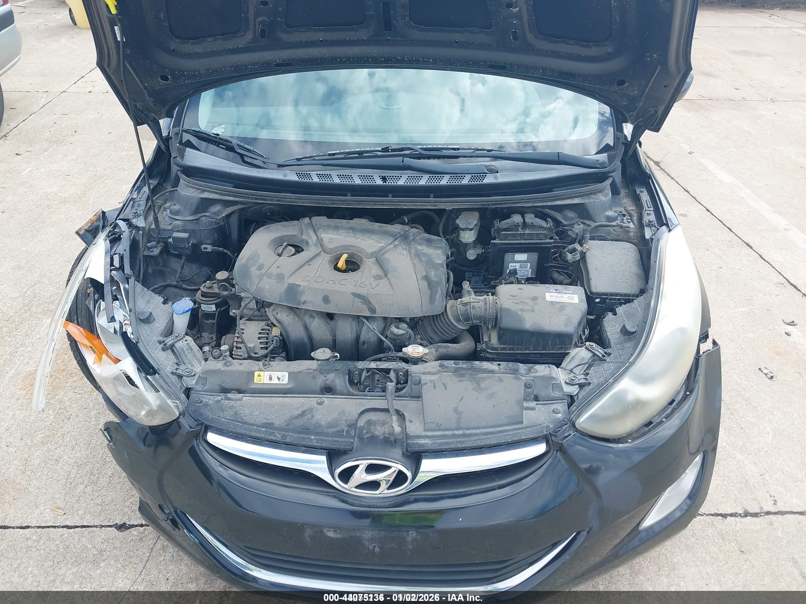 HYUNDAI ELANTRA image 10