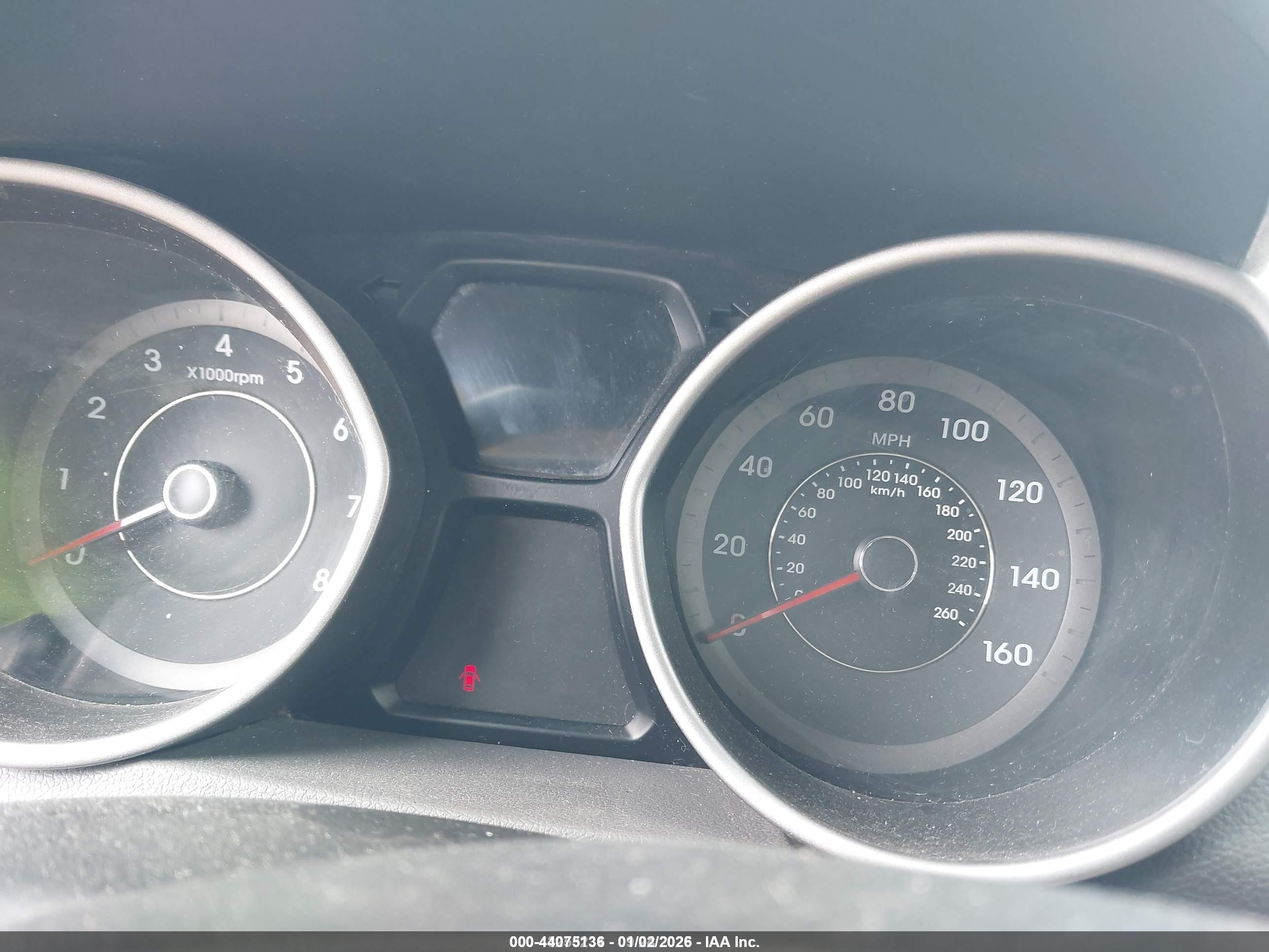 HYUNDAI ELANTRA image 7