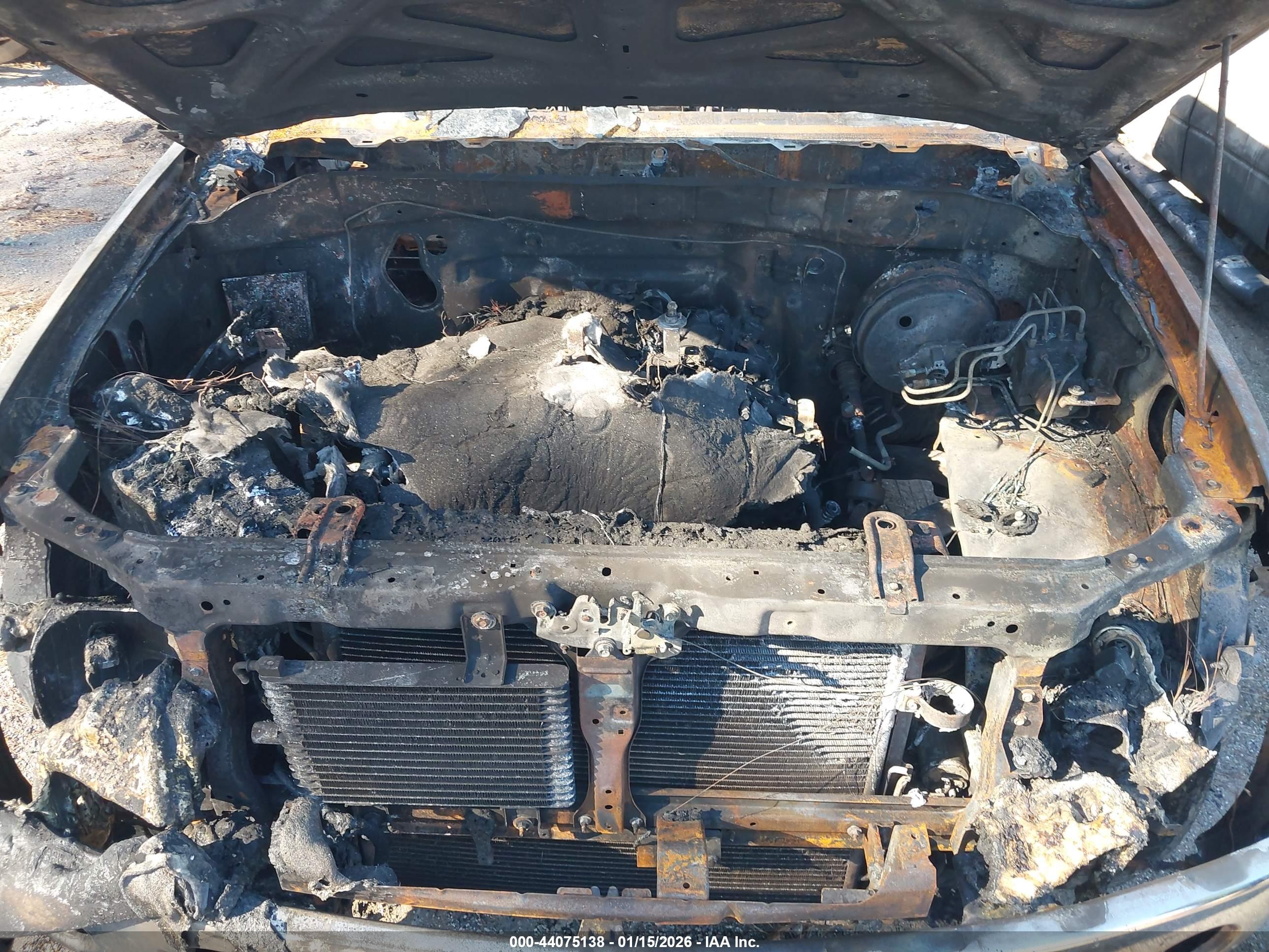 NISSAN FRONTIER image 10