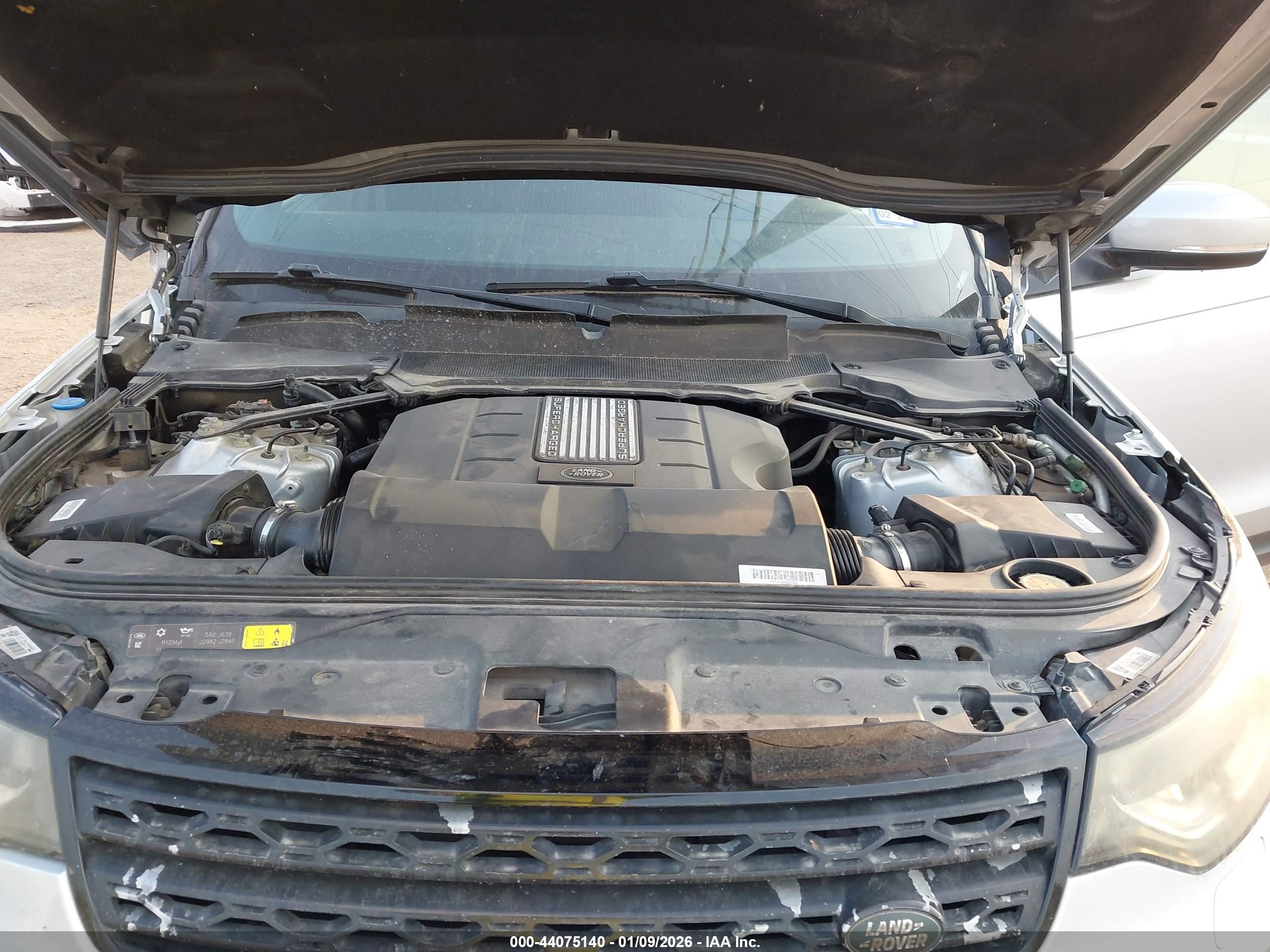LAND ROVER image 10