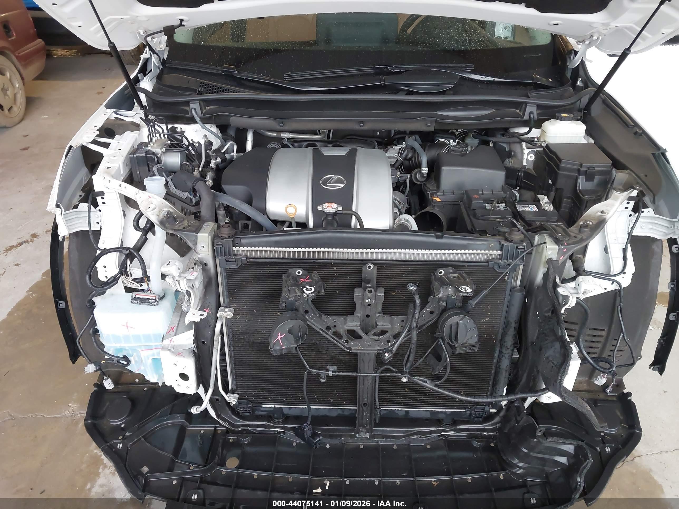 LEXUS RX image 10
