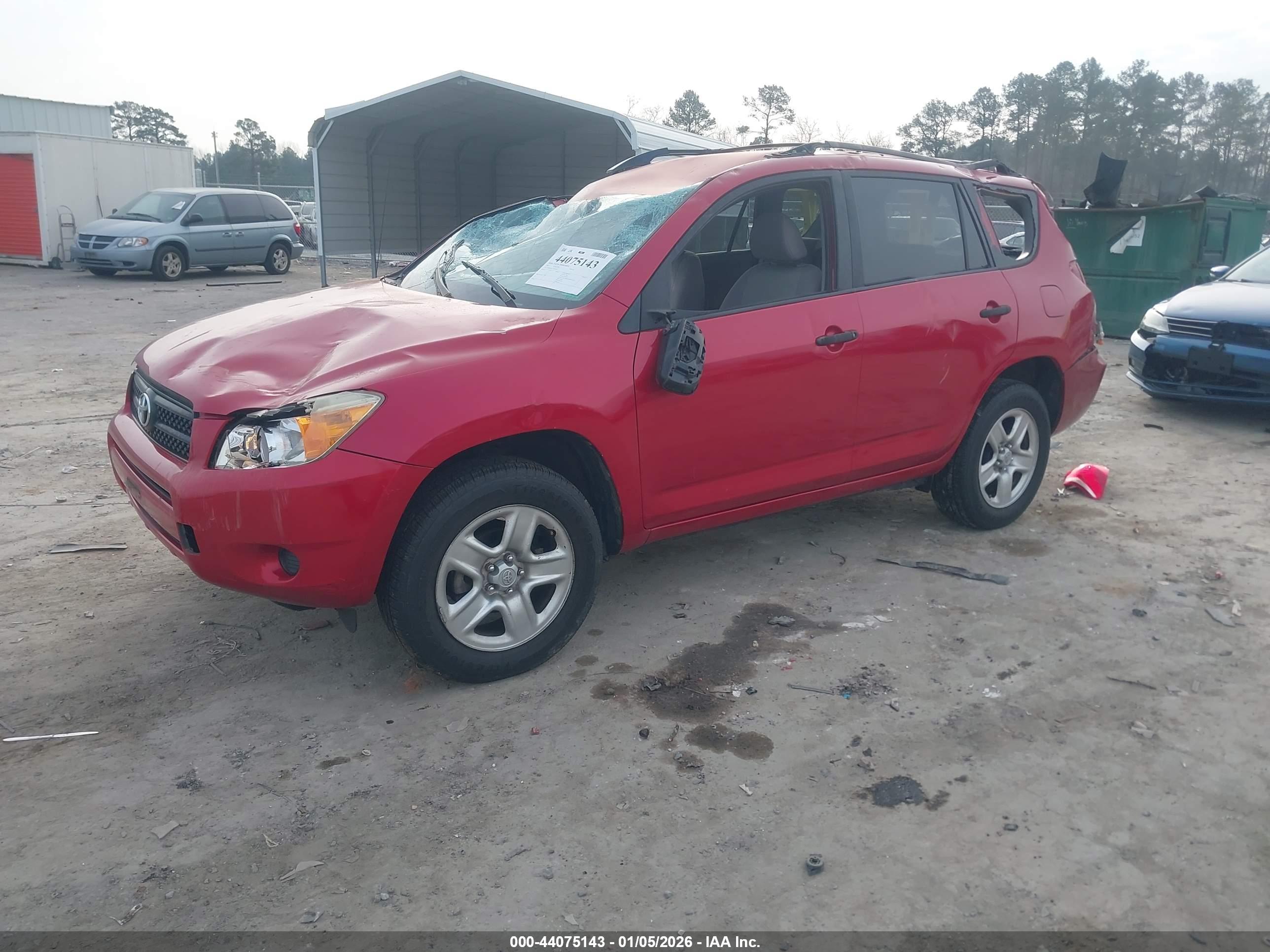 TOYOTA RAV4 image 2