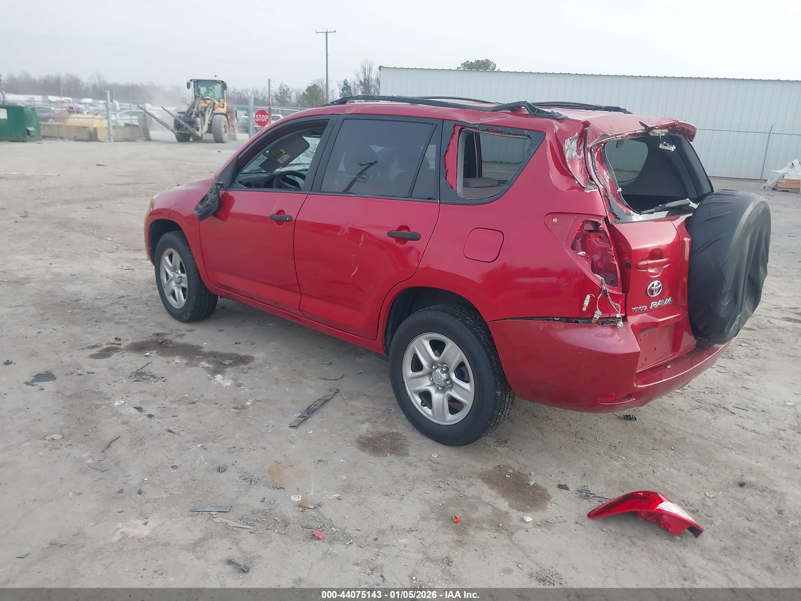 TOYOTA RAV4 image 3