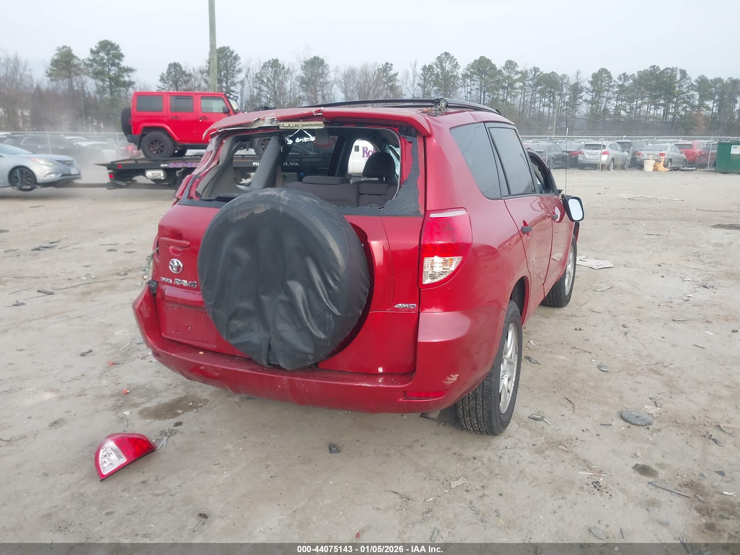 TOYOTA RAV4 image 4