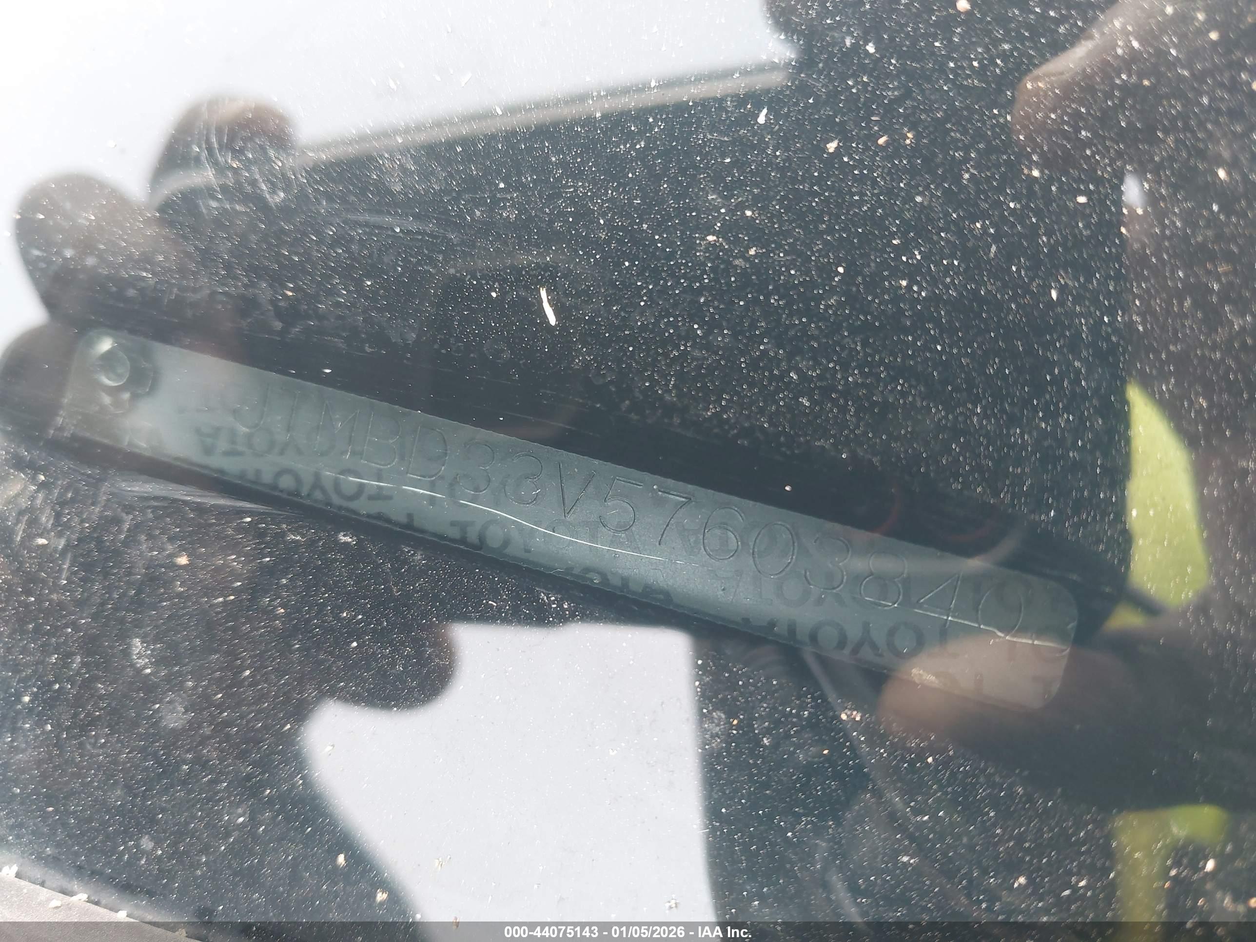 TOYOTA RAV4 image 9