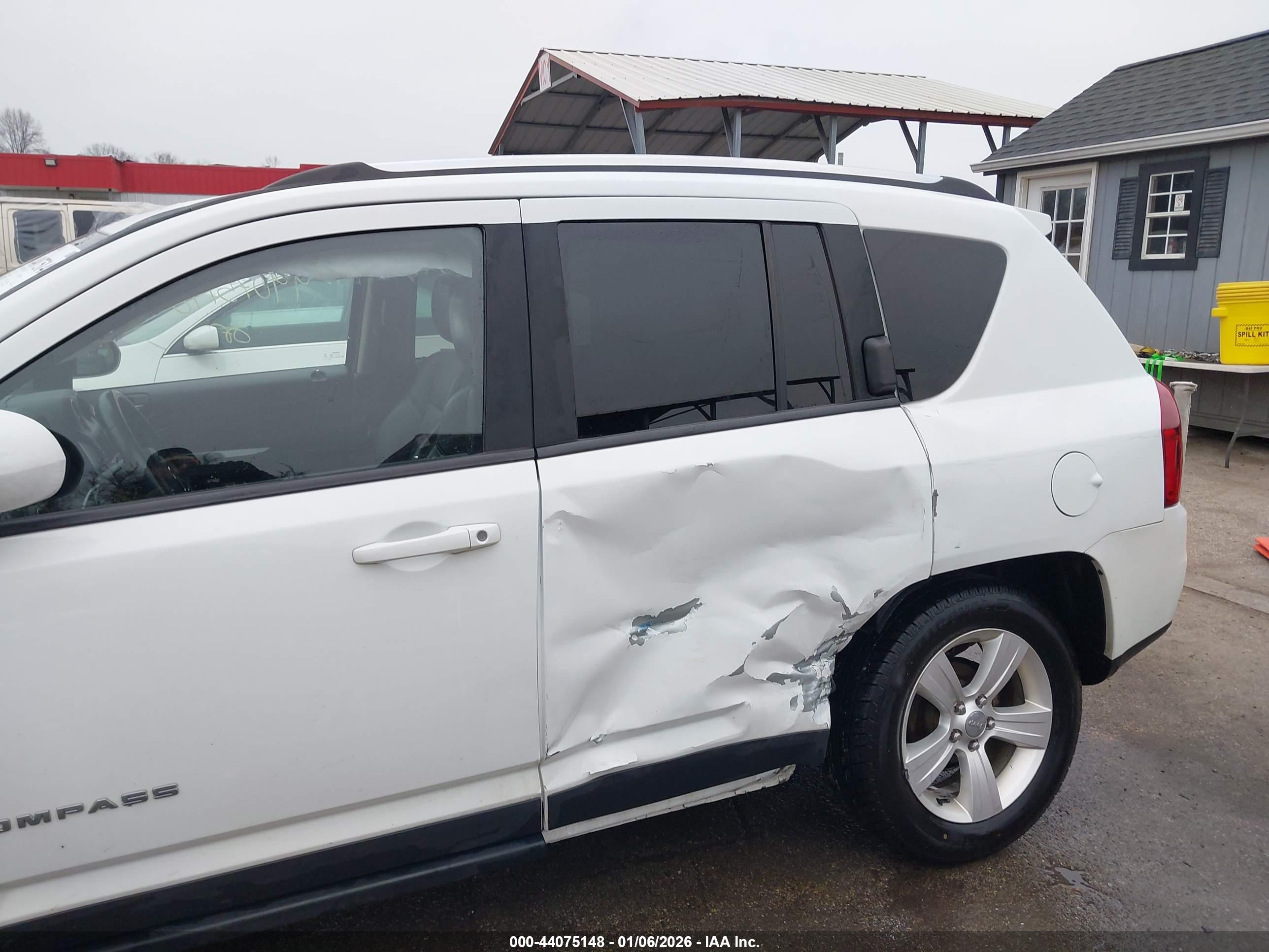 JEEP COMPASS image 6