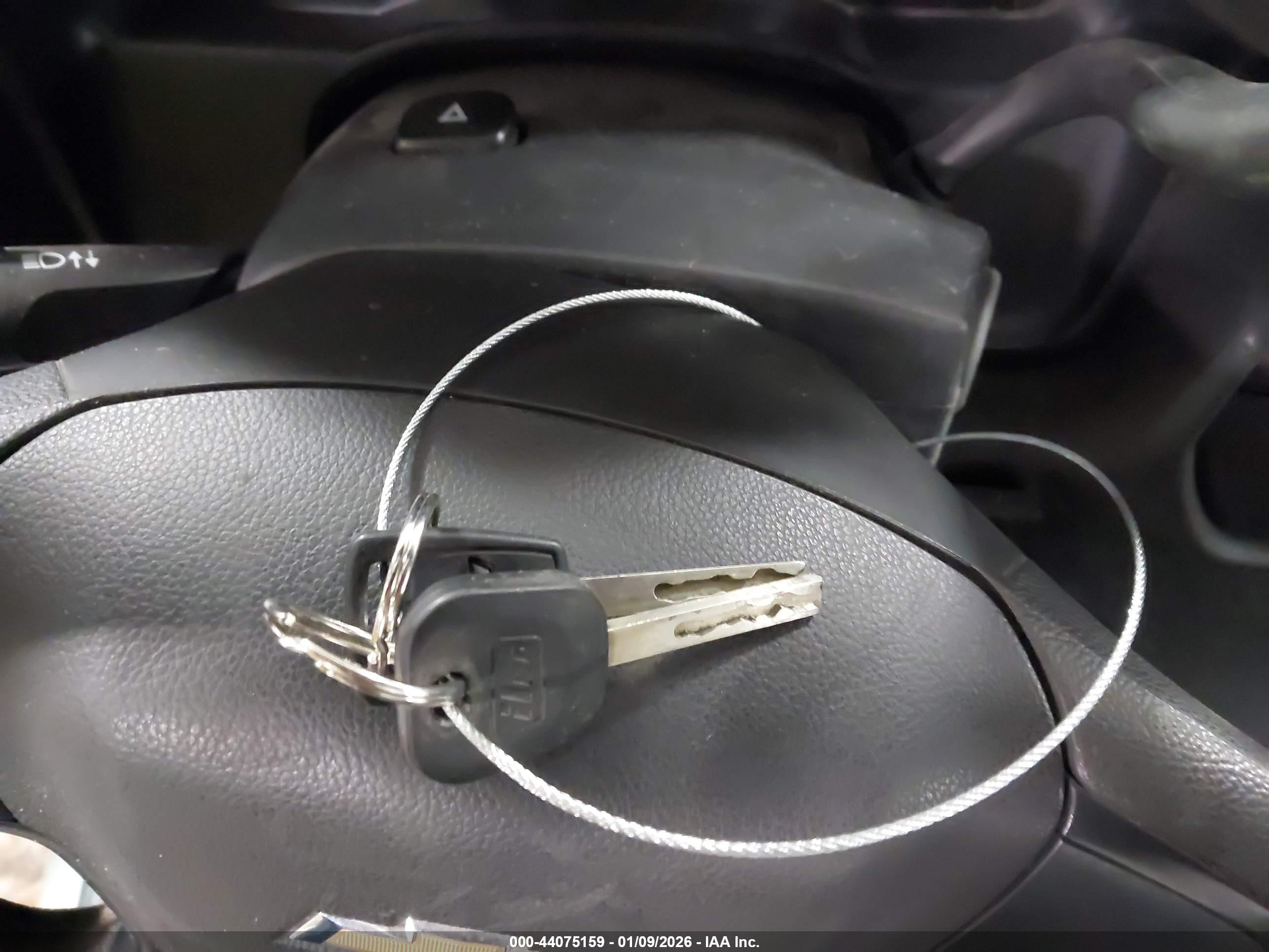 CHEVROLET SILVERADO image 11