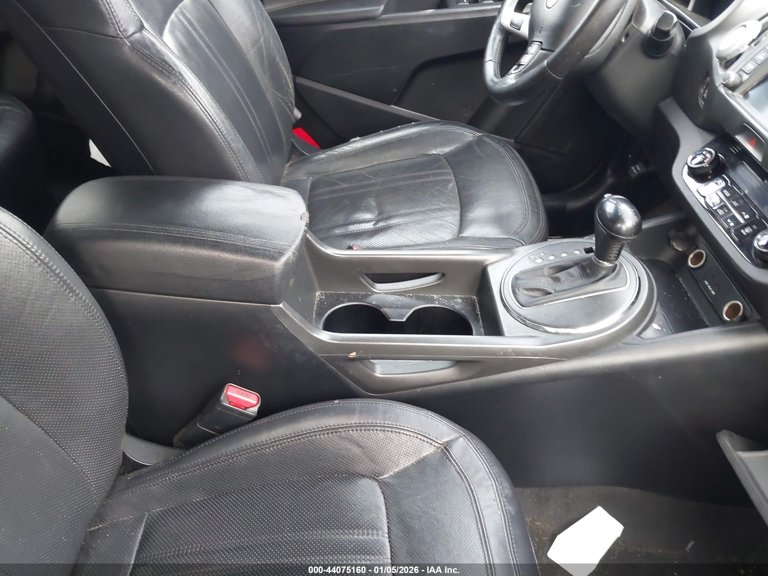 KIA SPORTAGE image 5