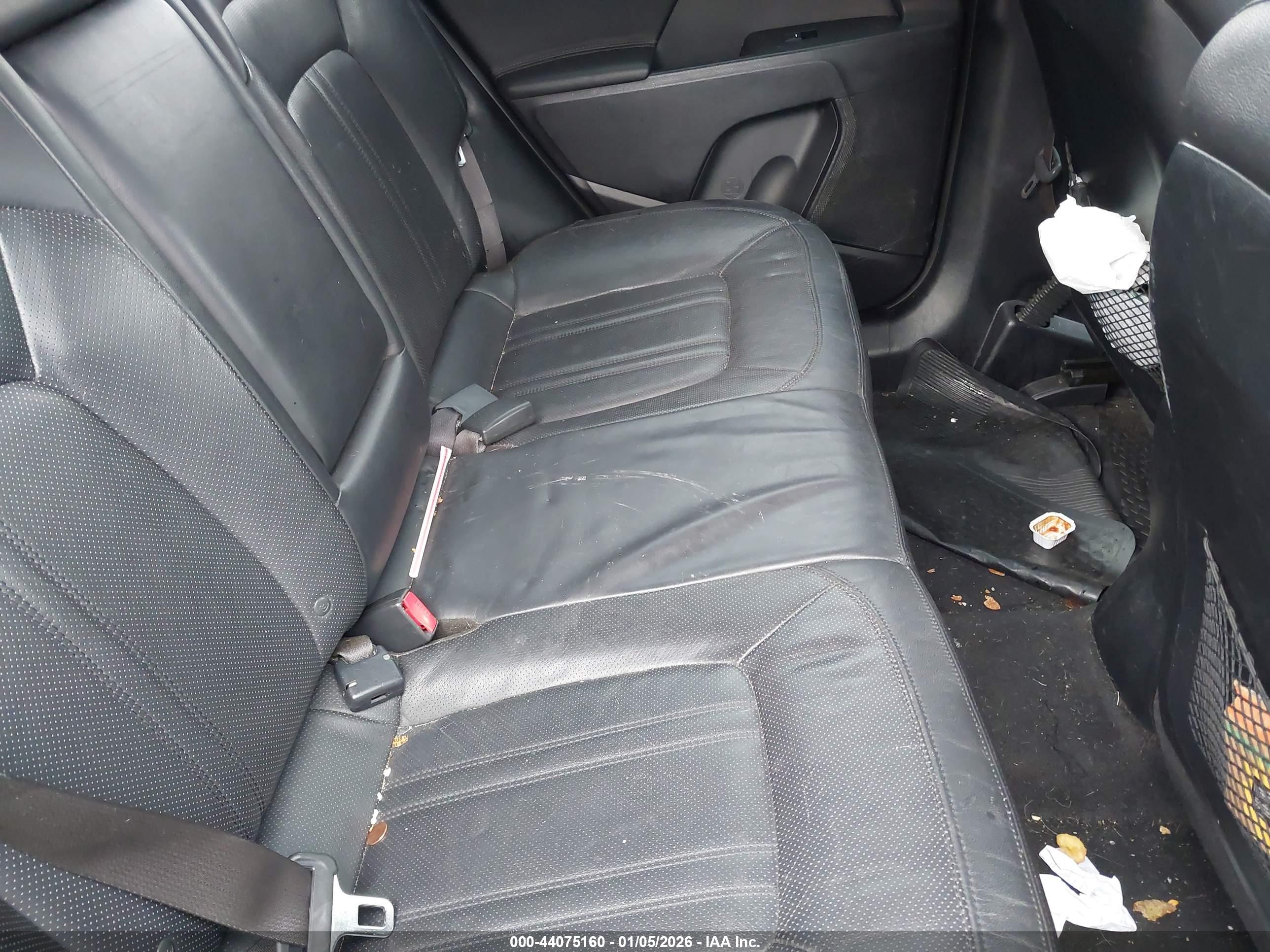 KIA SPORTAGE image 8