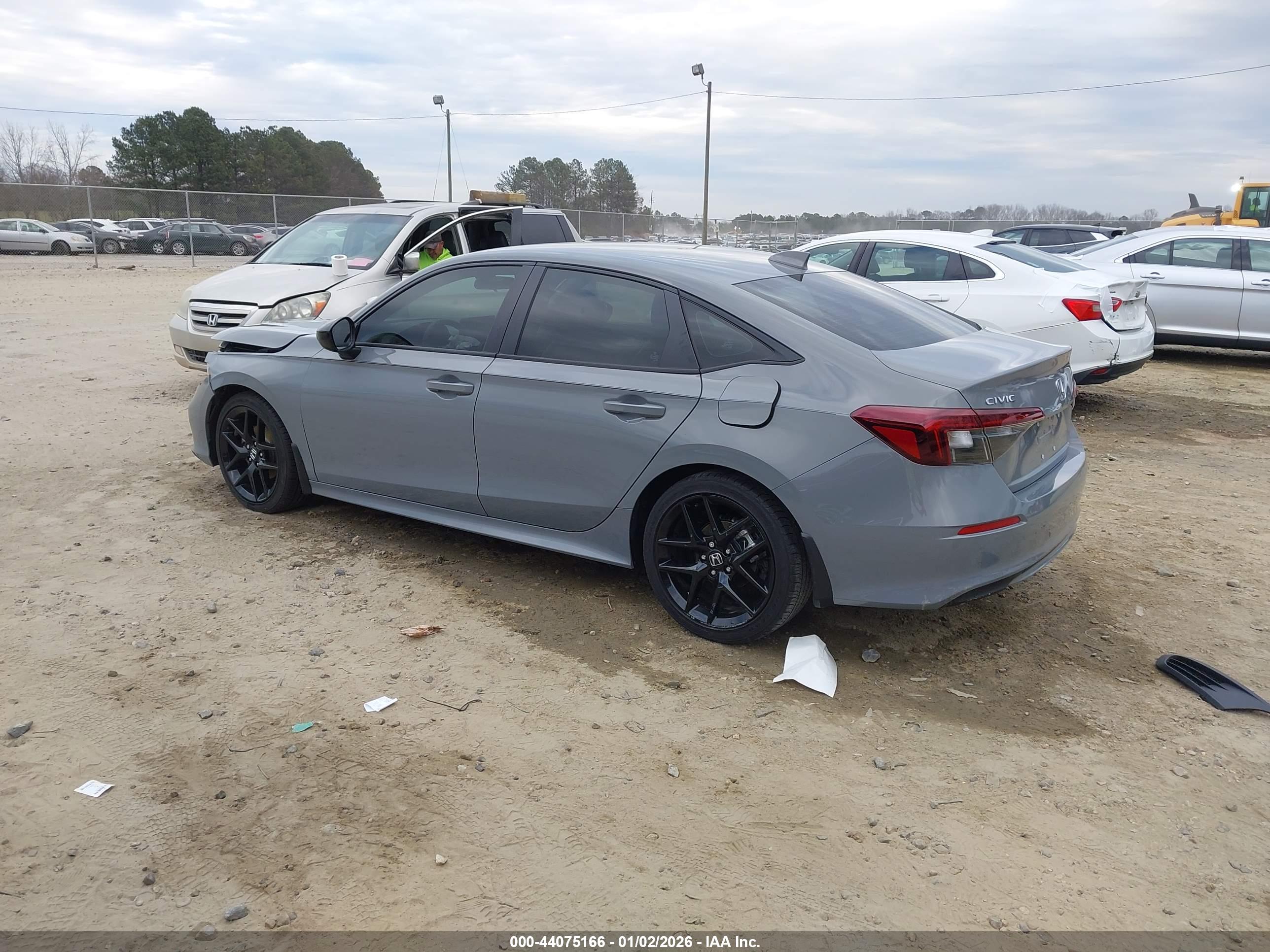 HONDA CIVIC image 3