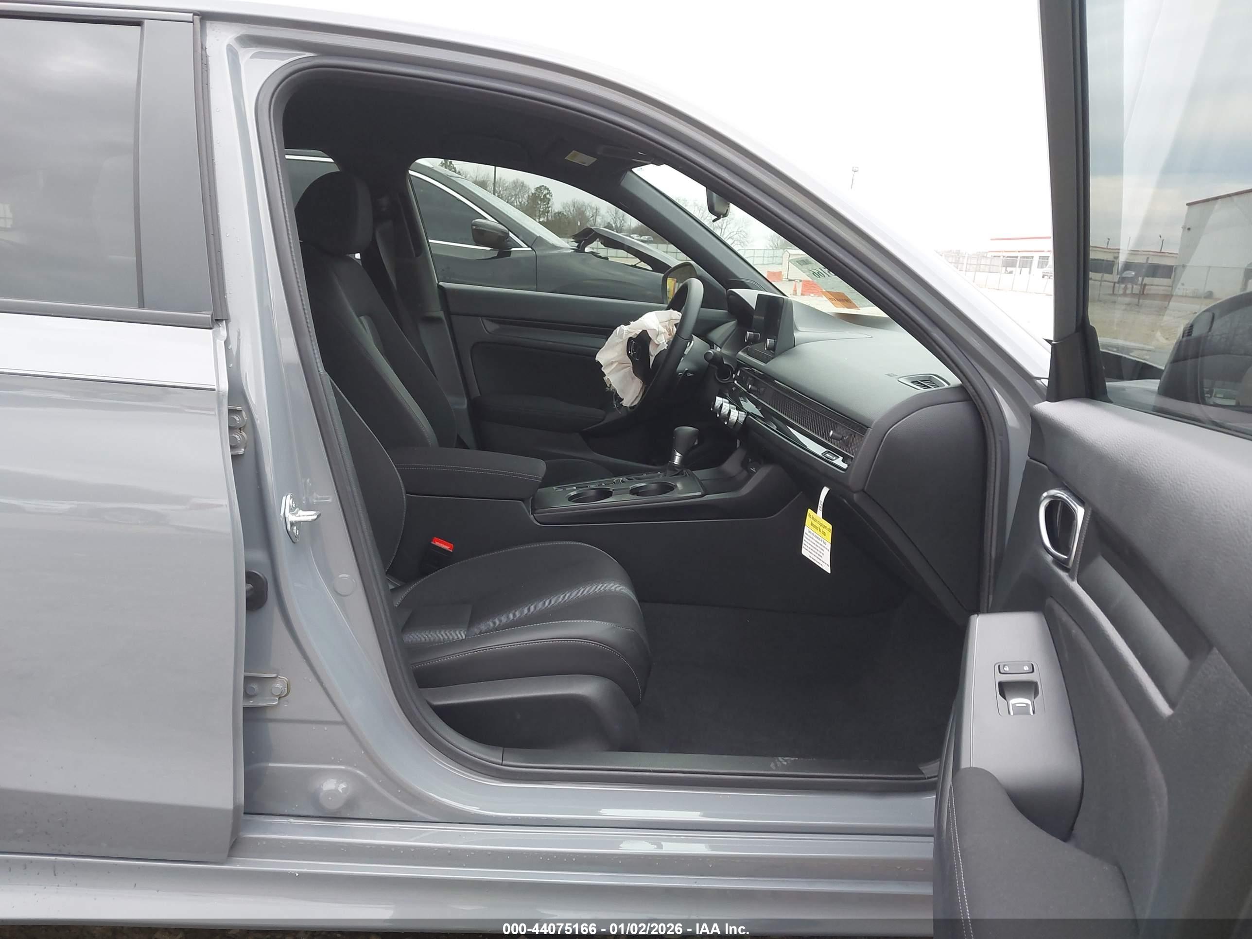 HONDA CIVIC image 5