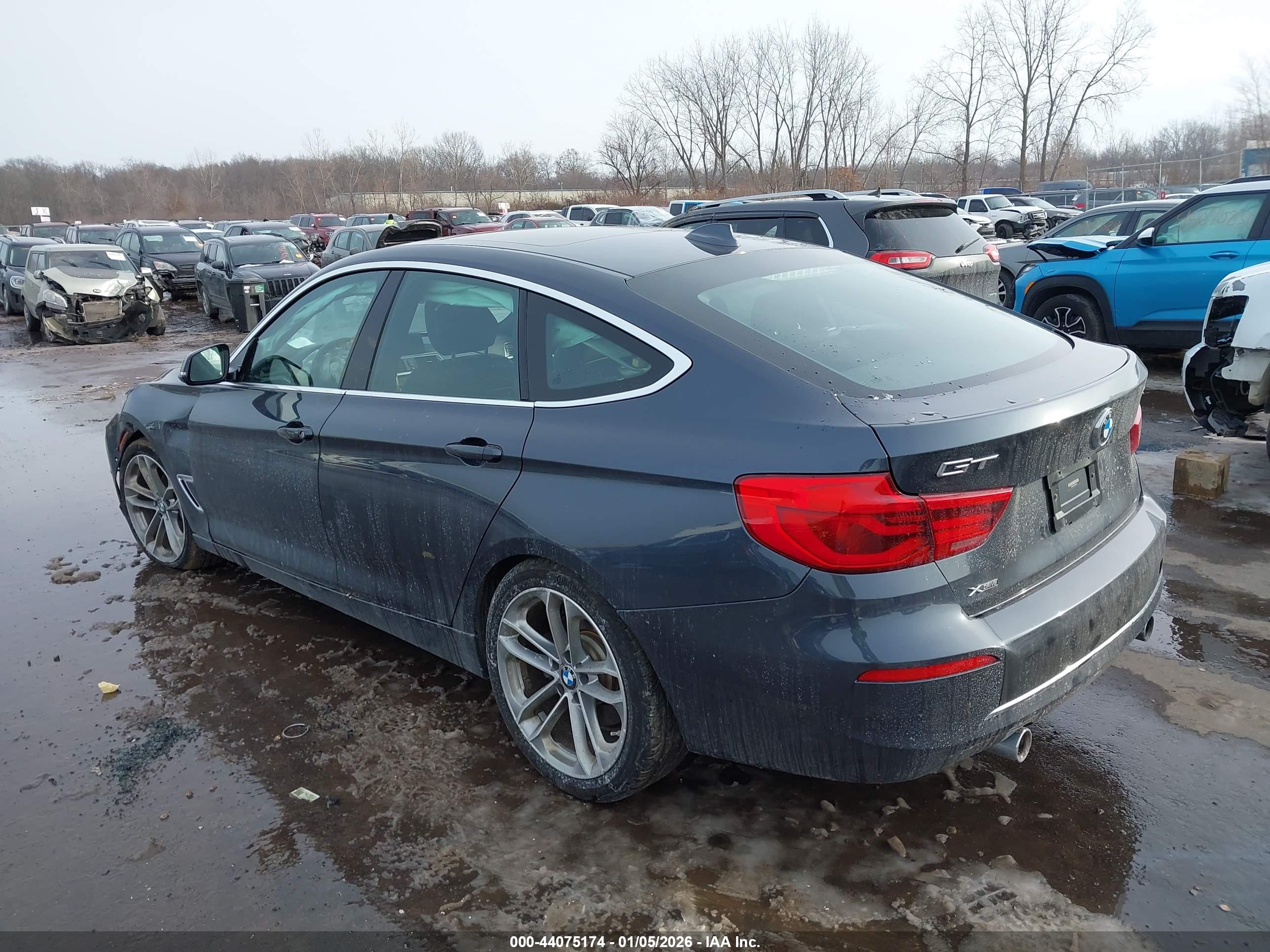 BMW 340I image 3