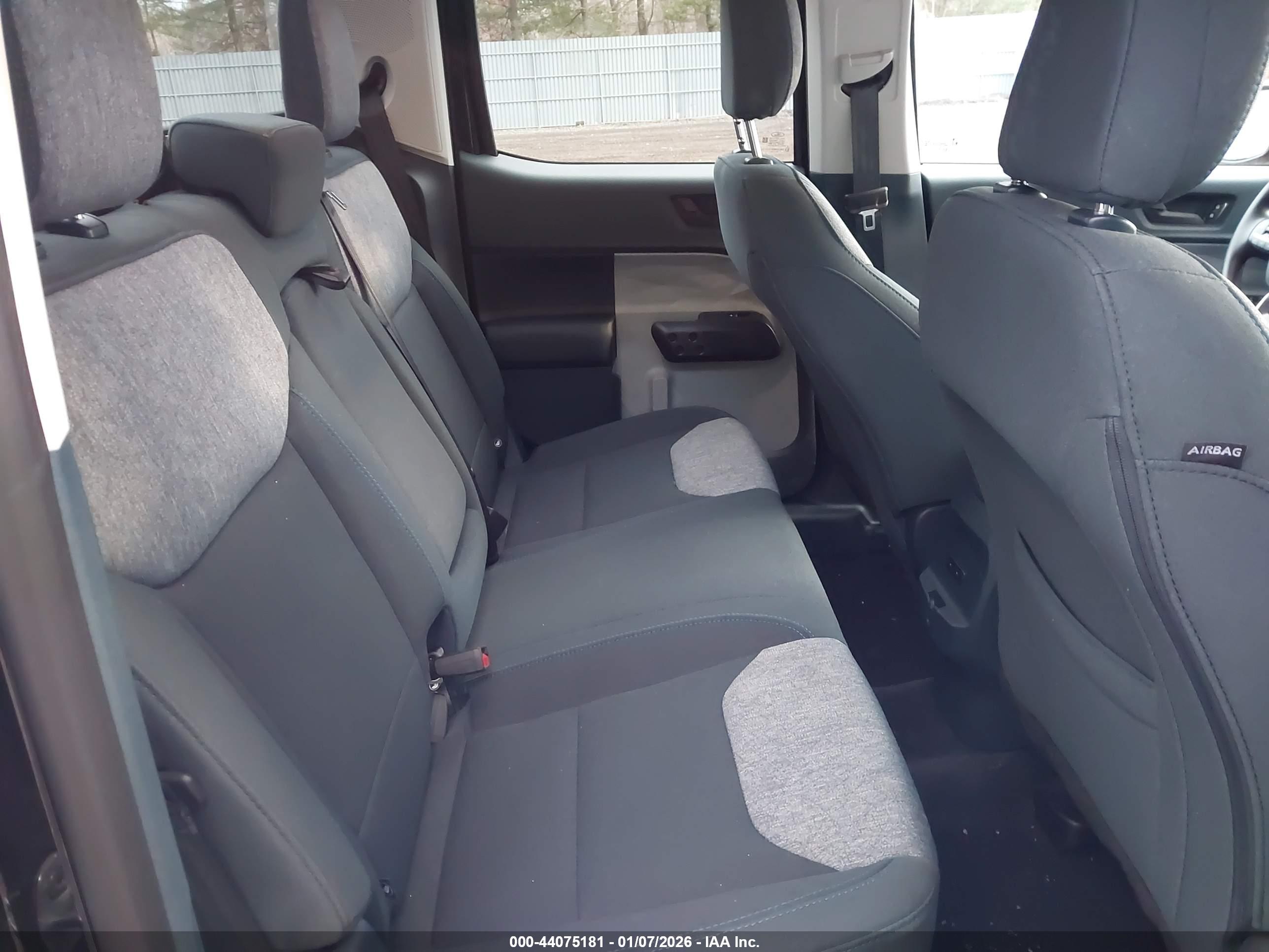 FORD MAVERICK image 8