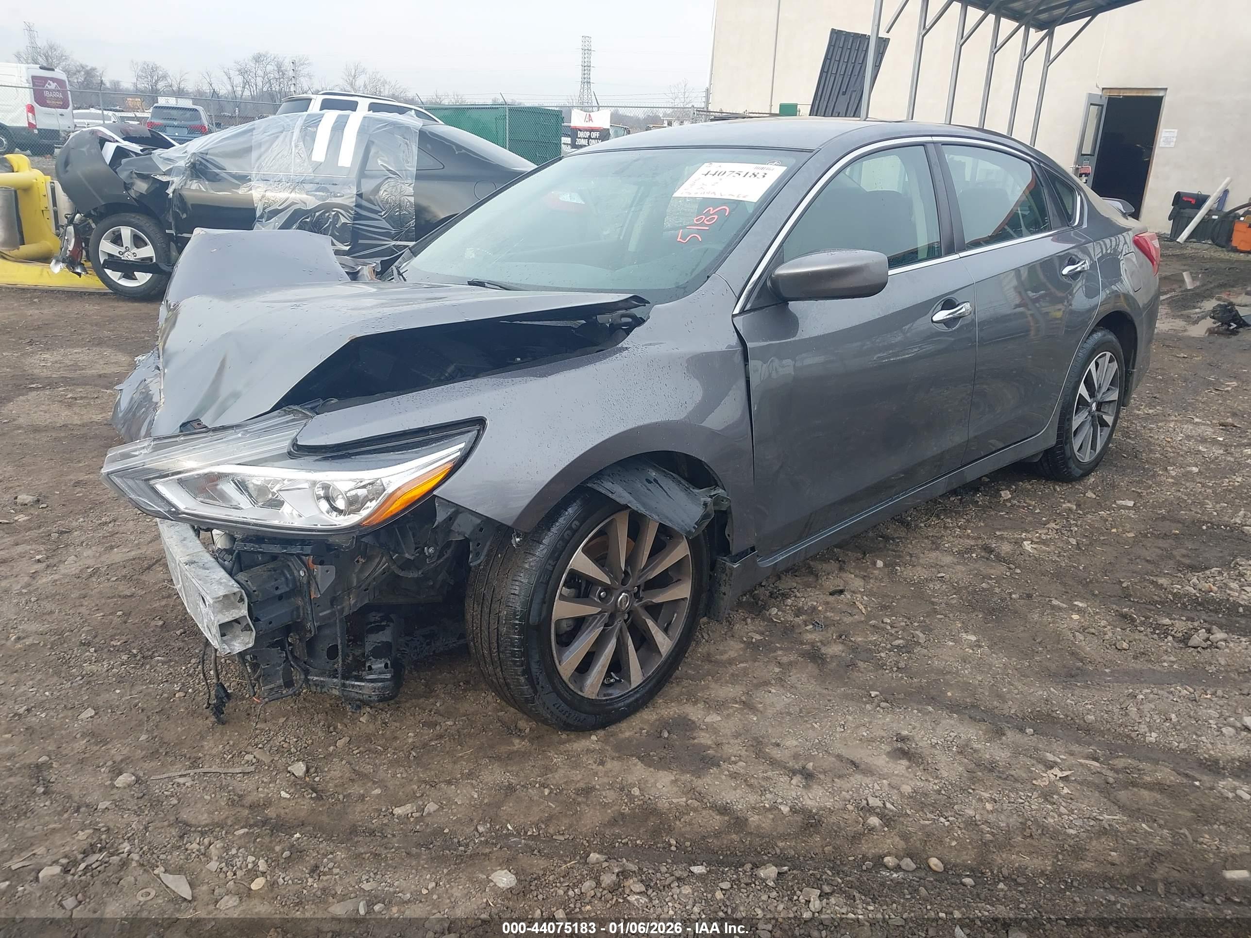 NISSAN ALTIMA image 2