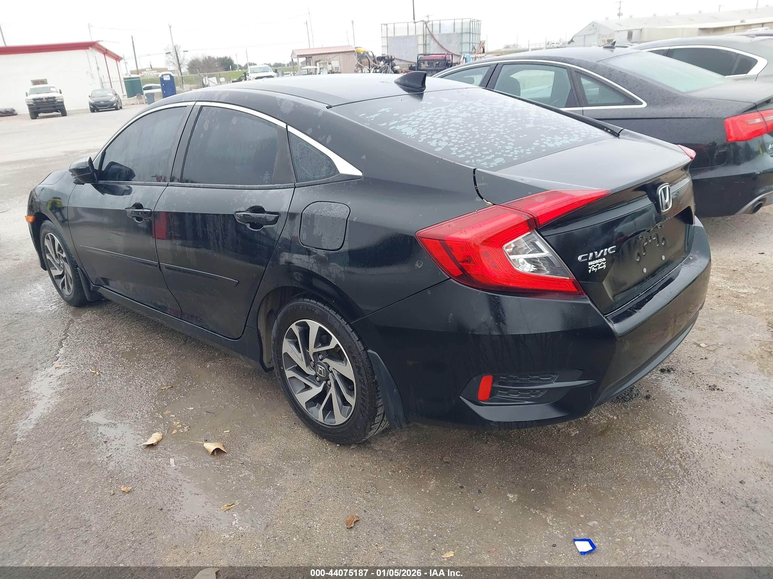 HONDA CIVIC image 3