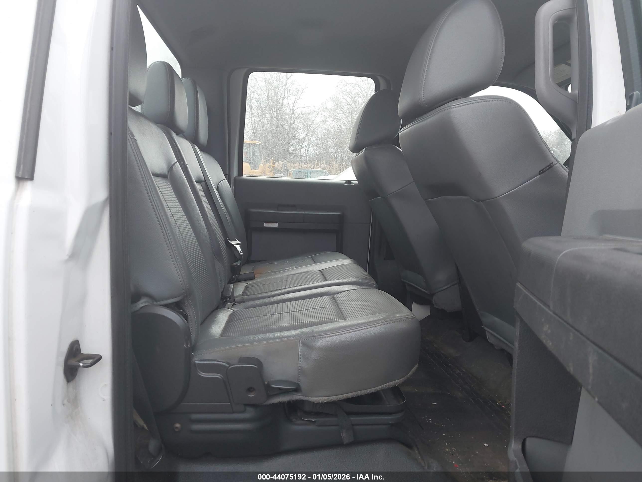 FORD F-250 image 8