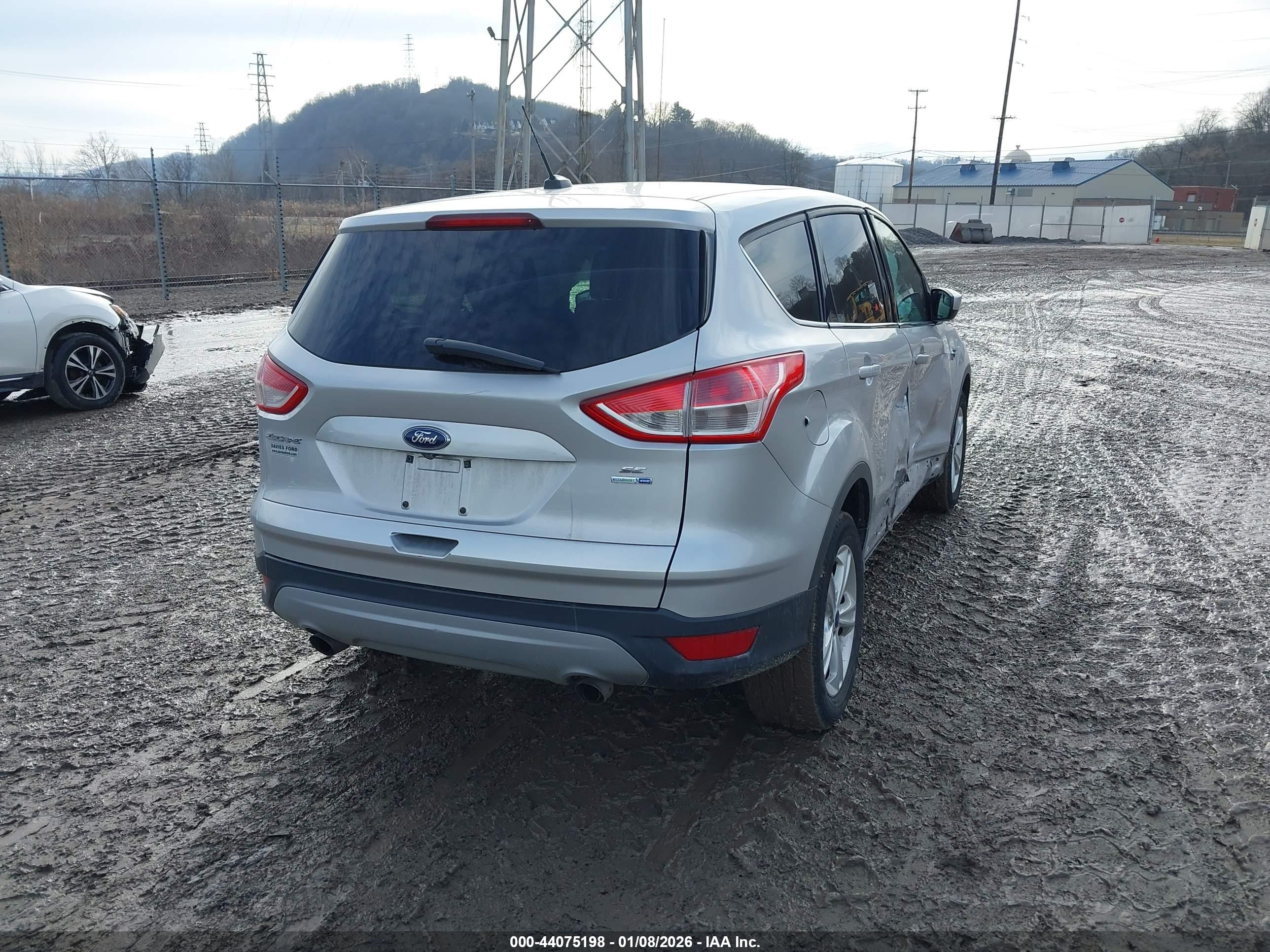 FORD ESCAPE image 4