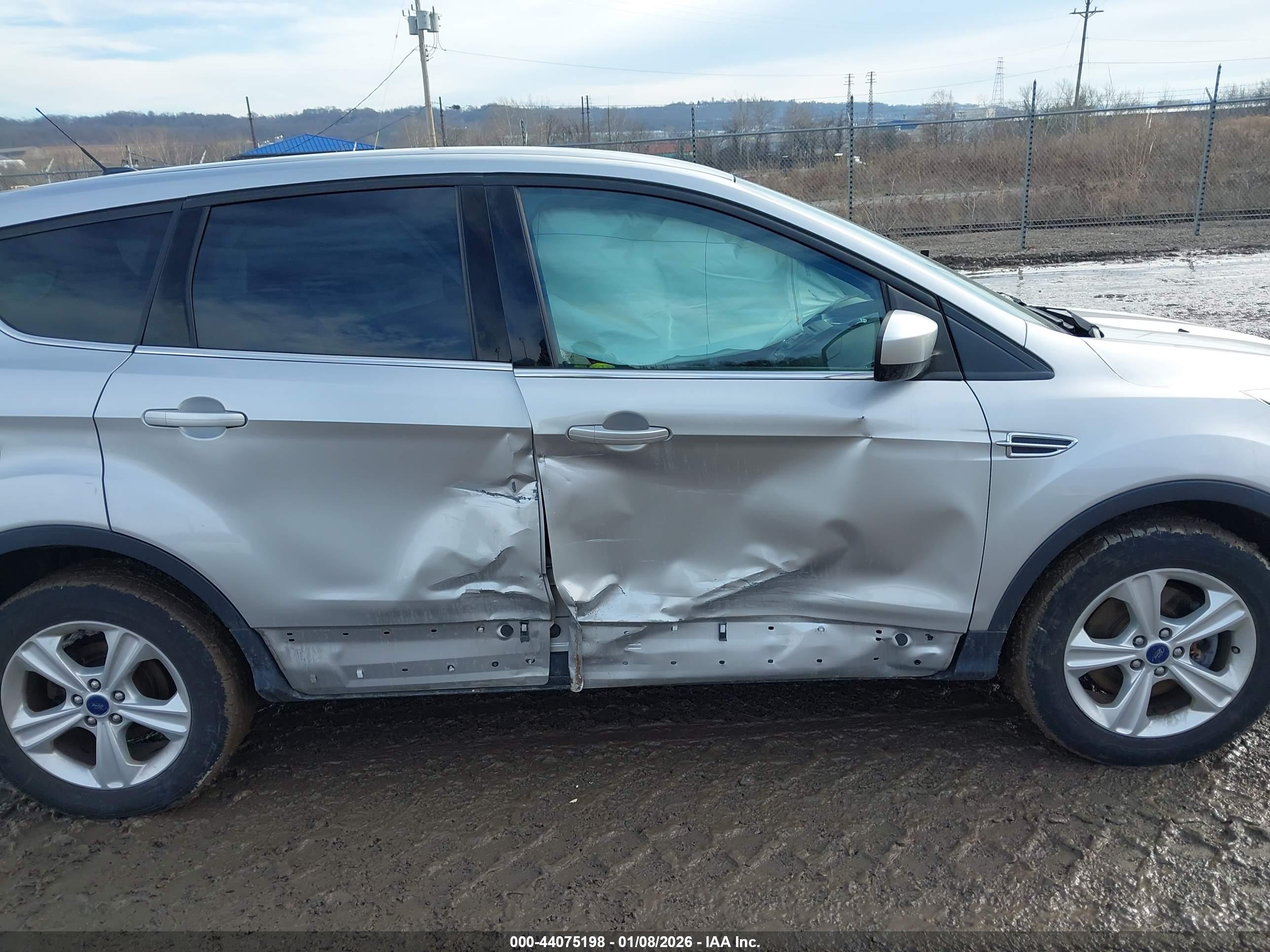 FORD ESCAPE image 6