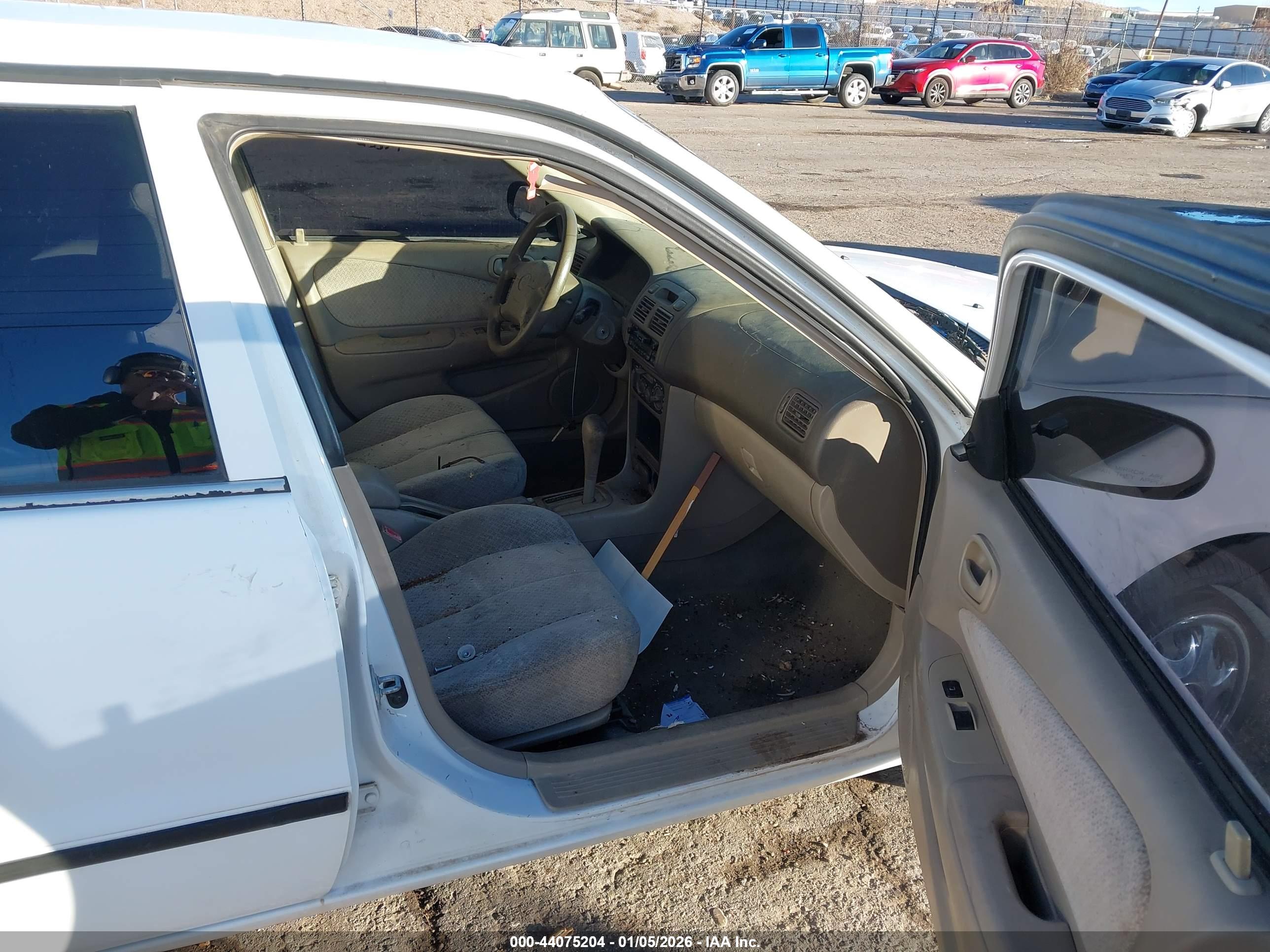 TOYOTA COROLLA image 5