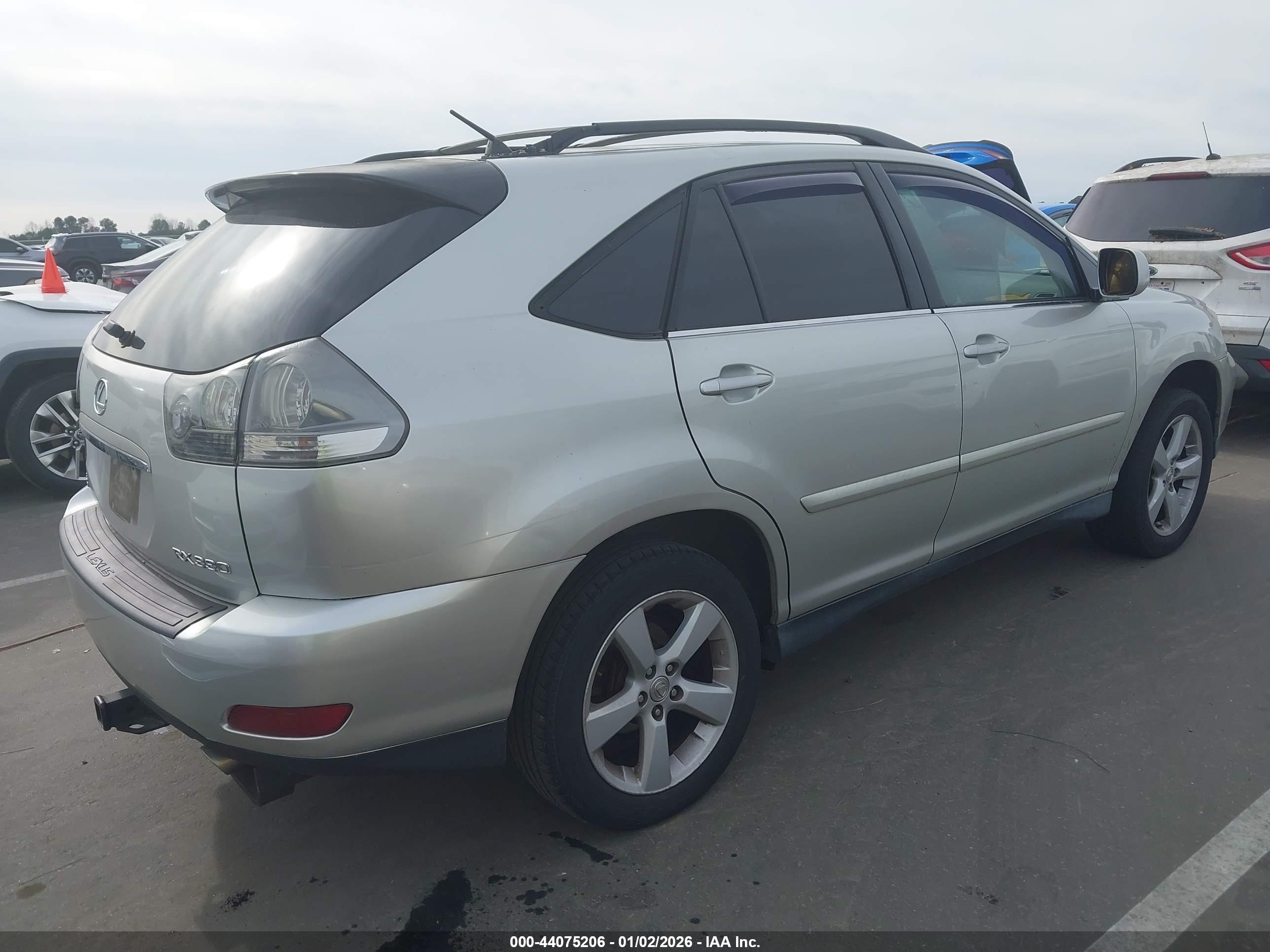 LEXUS RX image 4