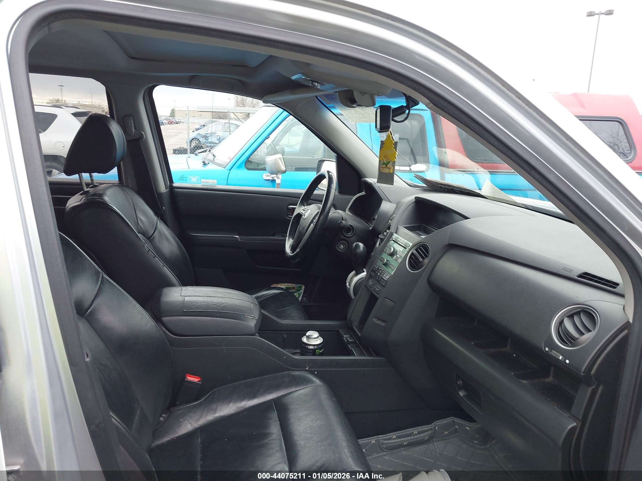 HONDA PILOT image 5