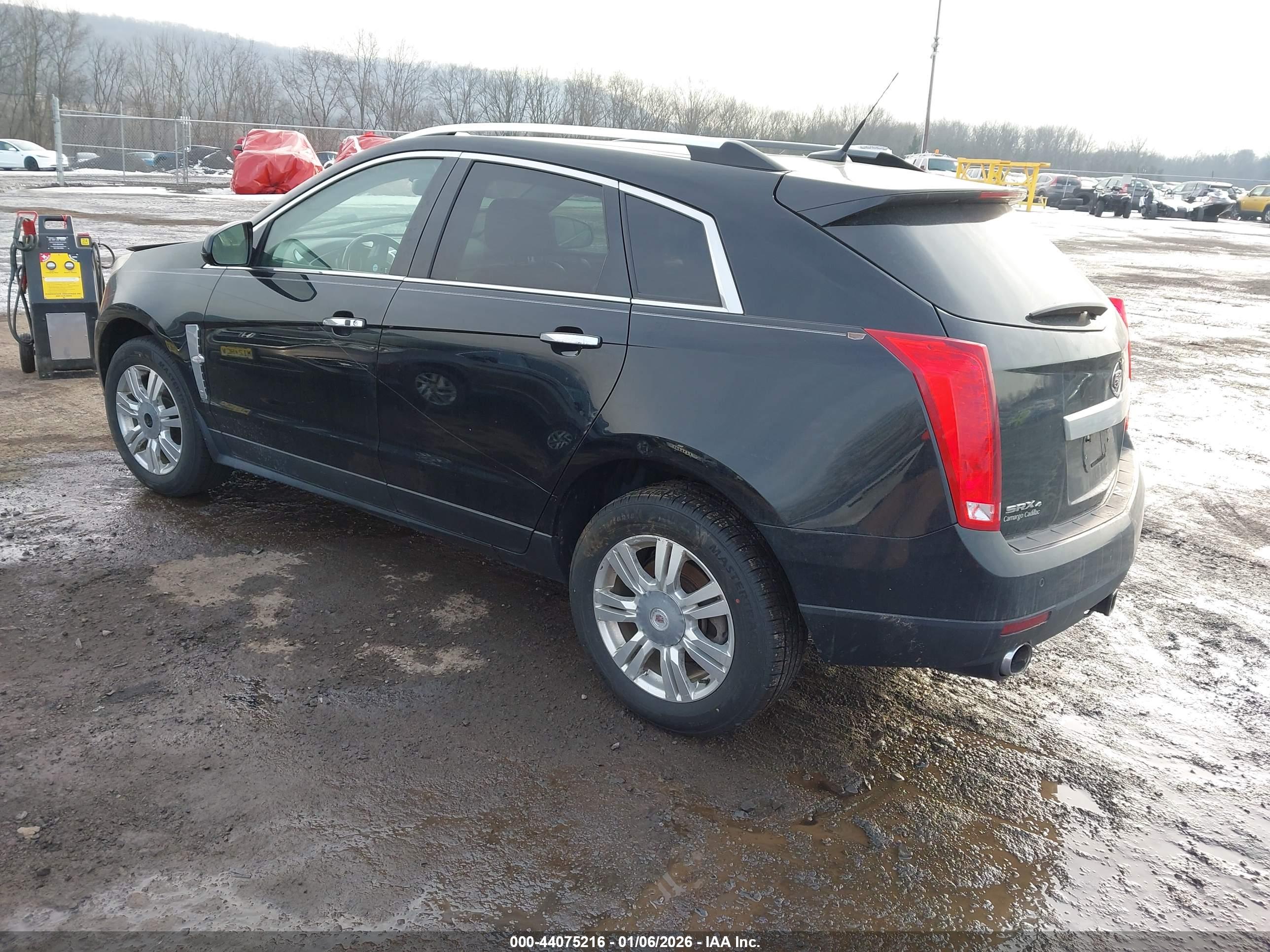 CADILLAC SRX image 3