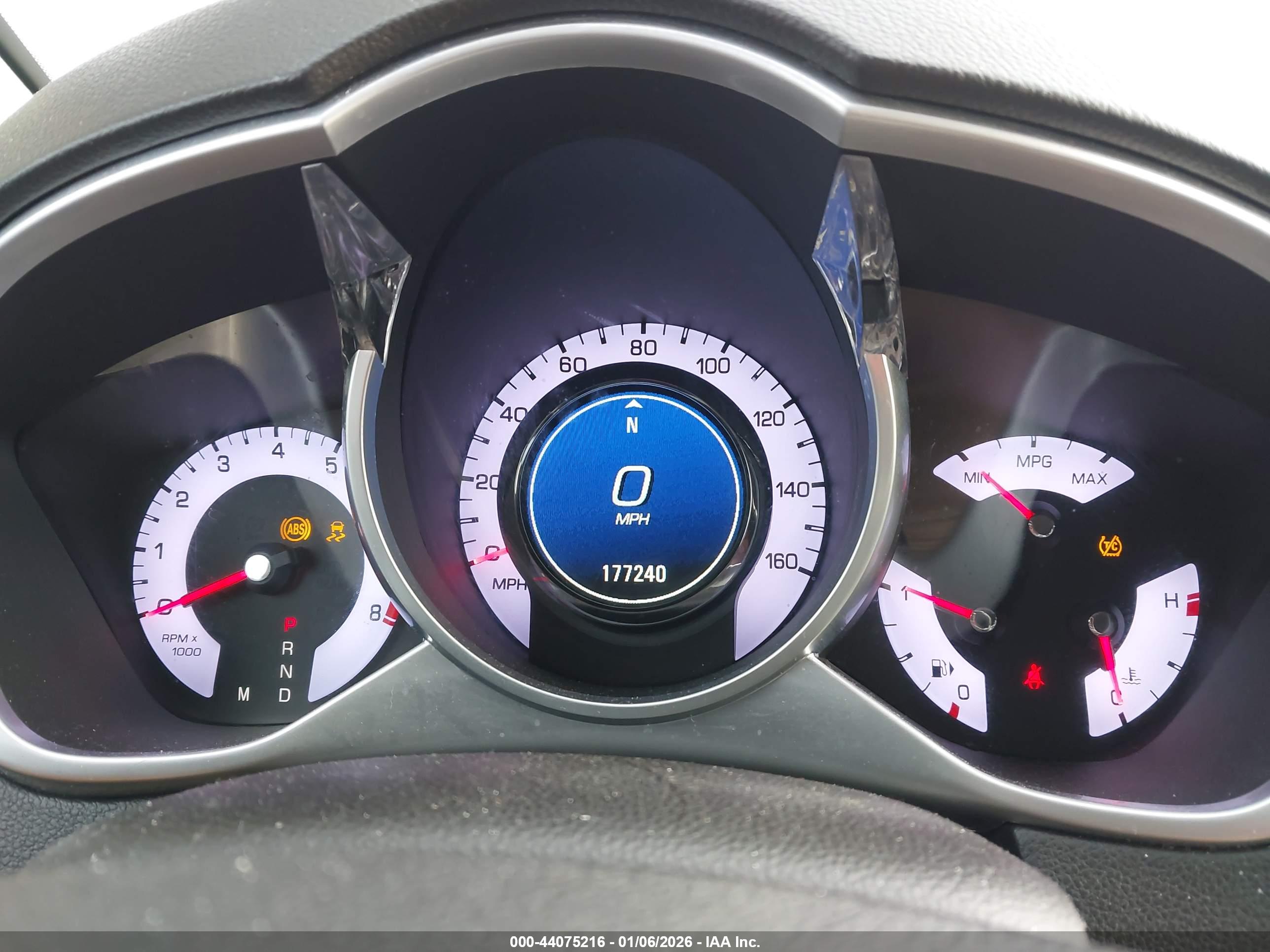 CADILLAC SRX image 7