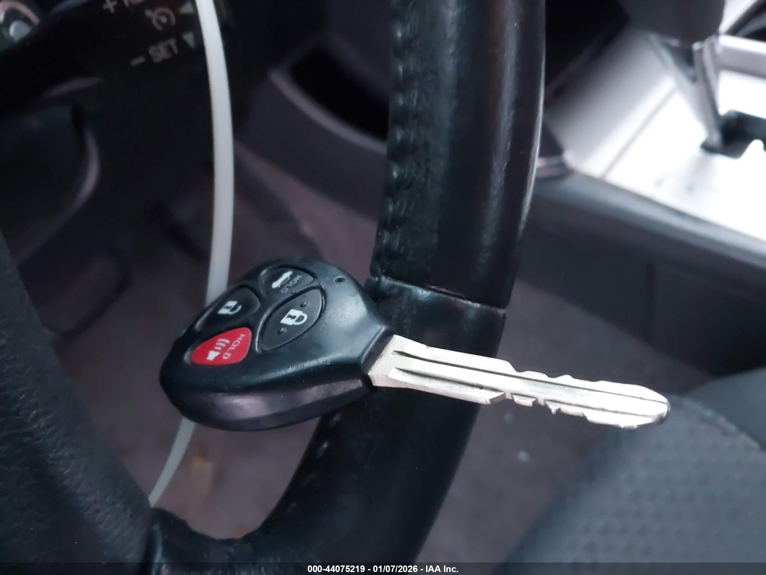 TOYOTA CAMRY image 11