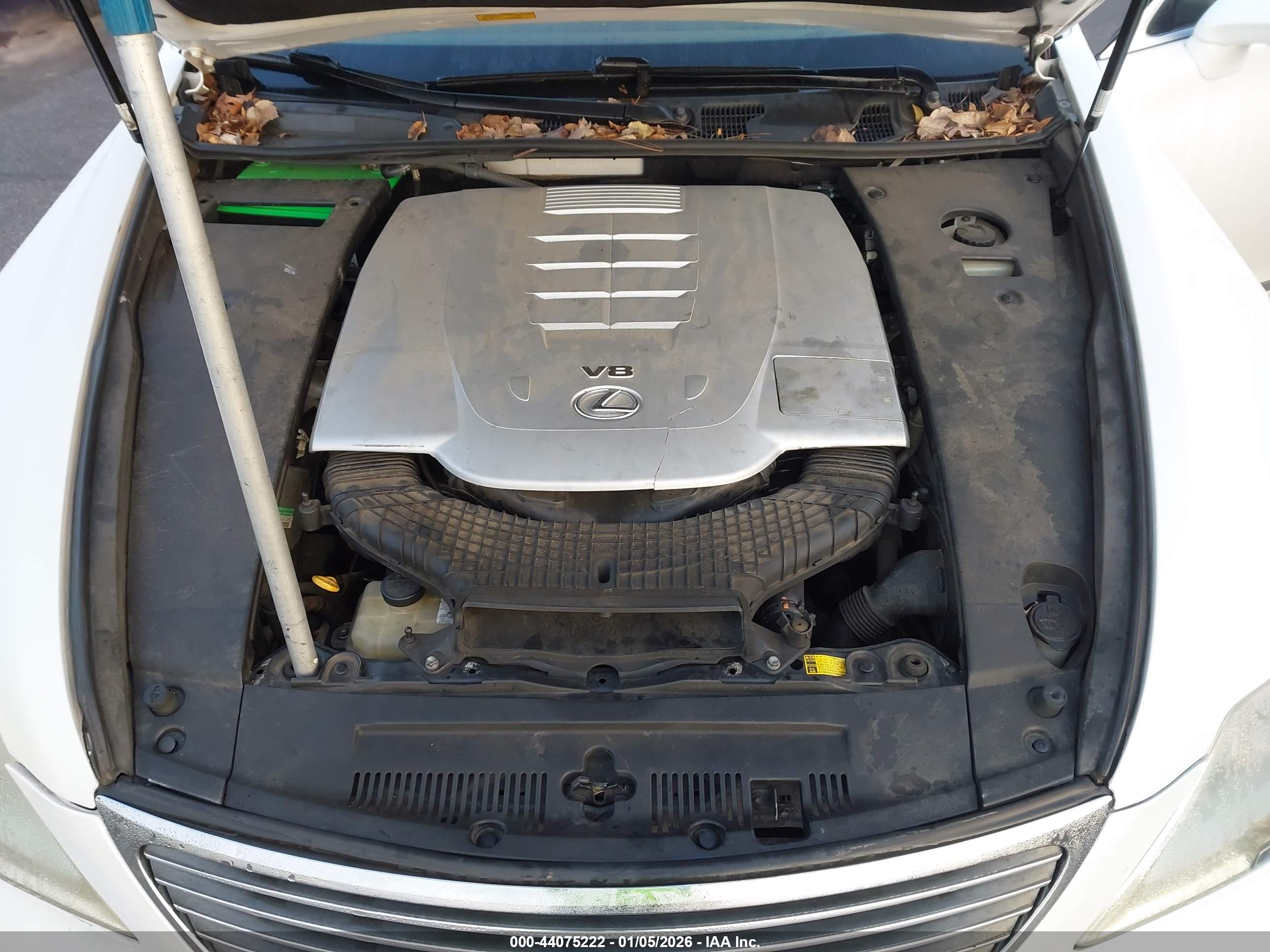 LEXUS LS image 10