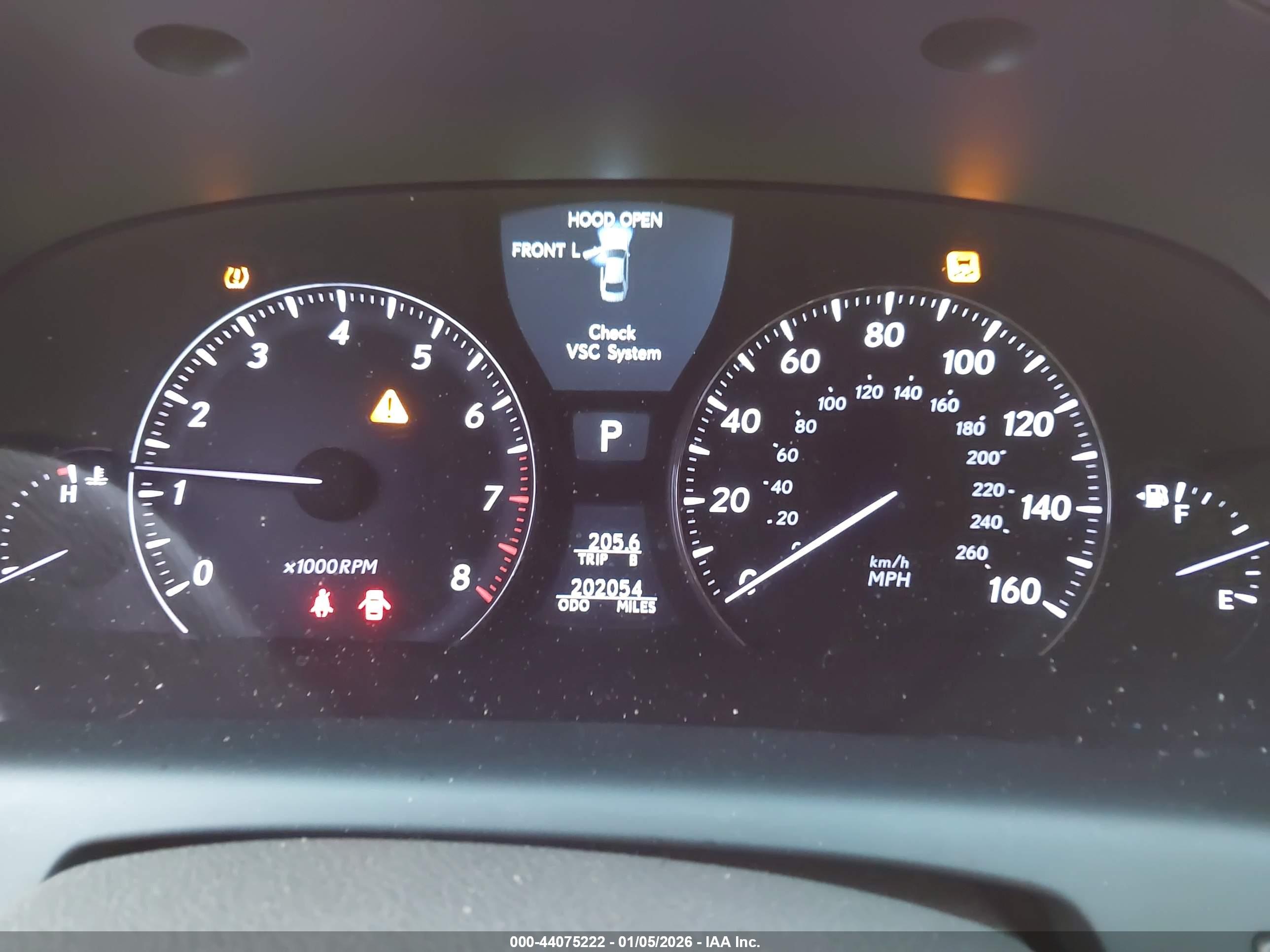 LEXUS LS image 7